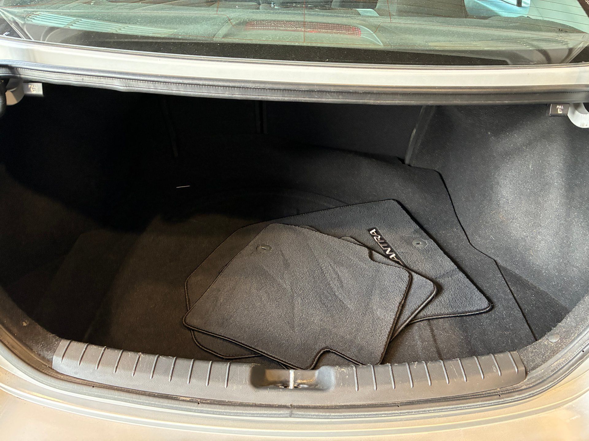 Hyundai Elantra 2018 - Image 15