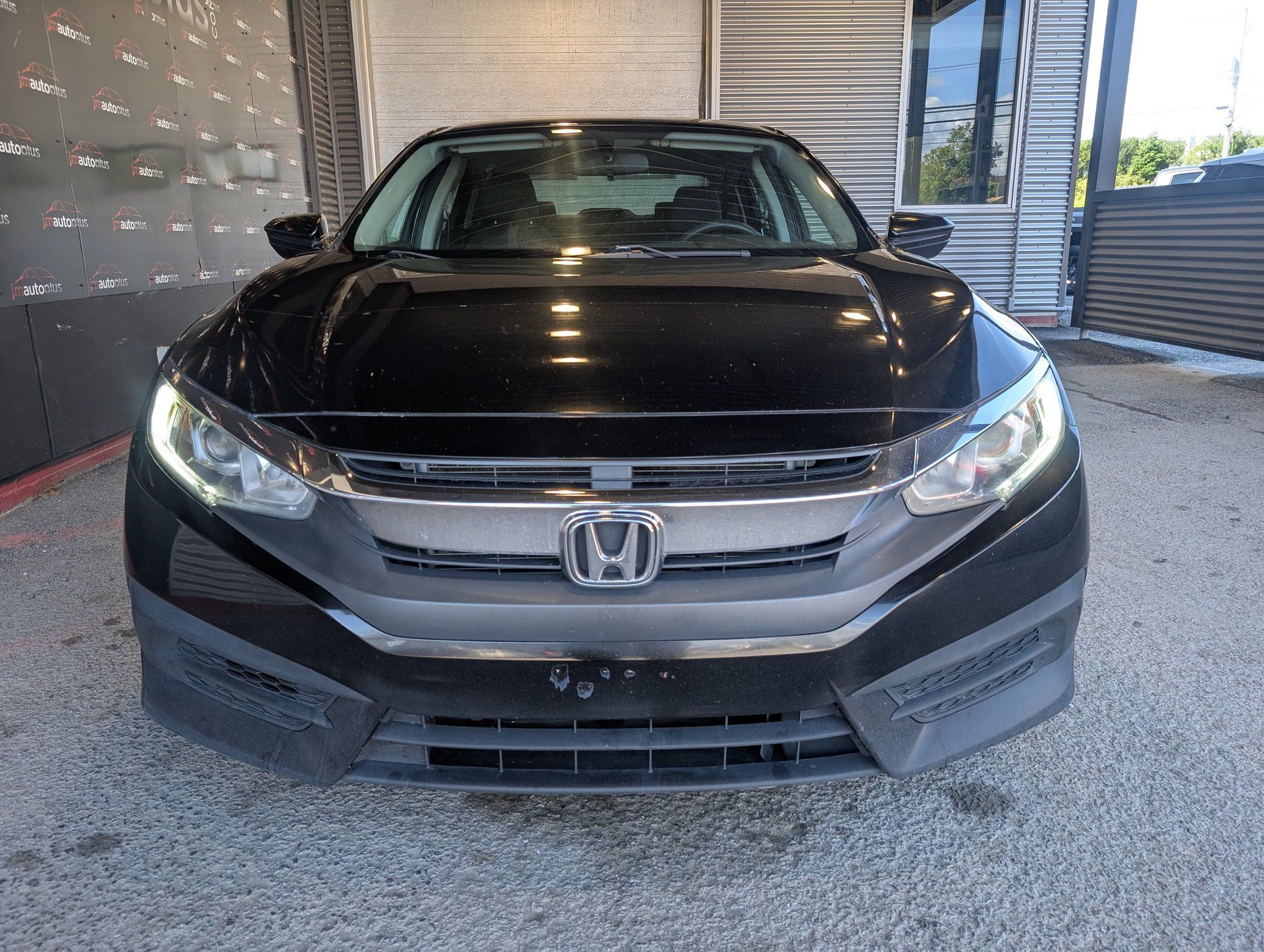 Honda Civic 2018 - Image 3
