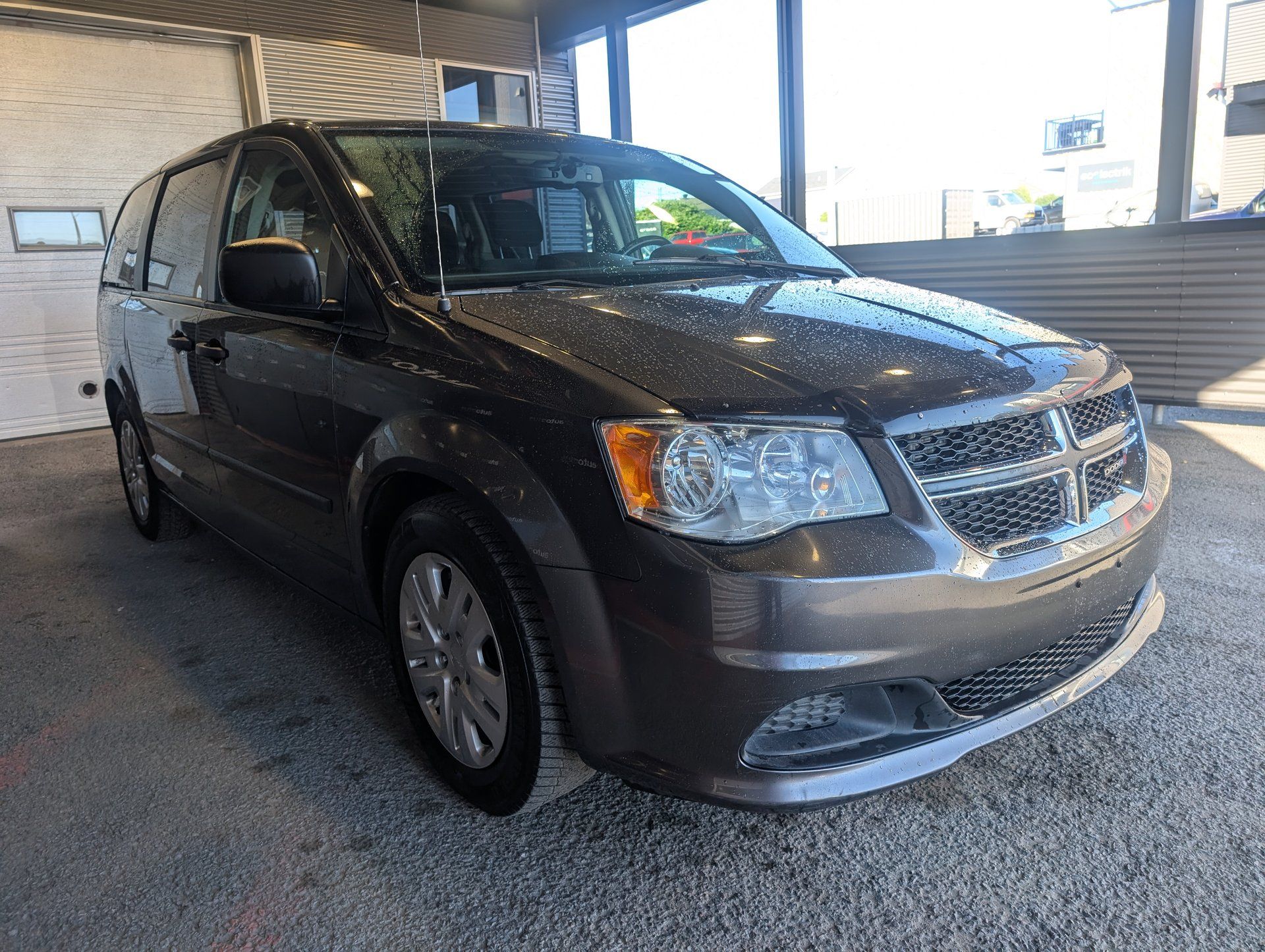 Dodge Grand Caravan 2017 - Image 5