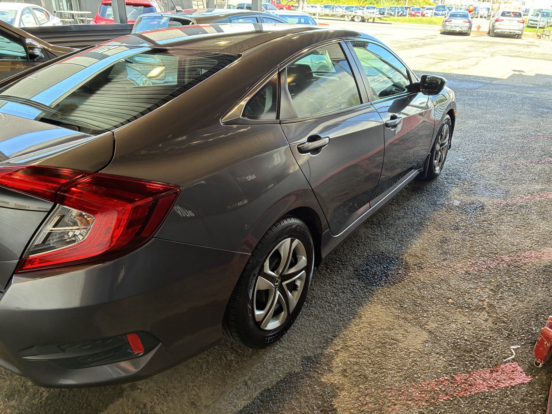 Honda Civic 2017 - Image 4