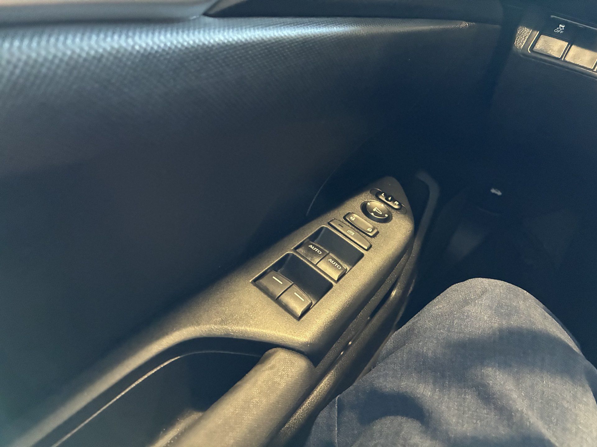 Honda Civic 2017 - Image 12