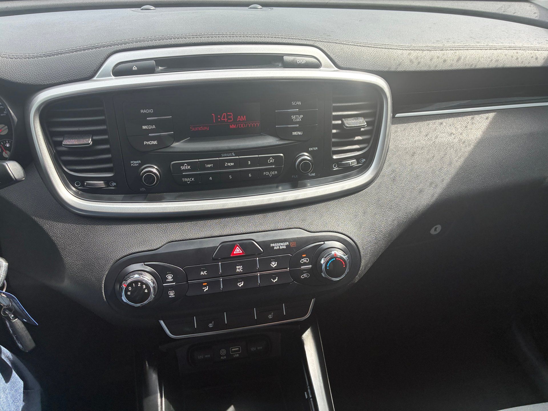 Kia Sorento 2017 - Image 17