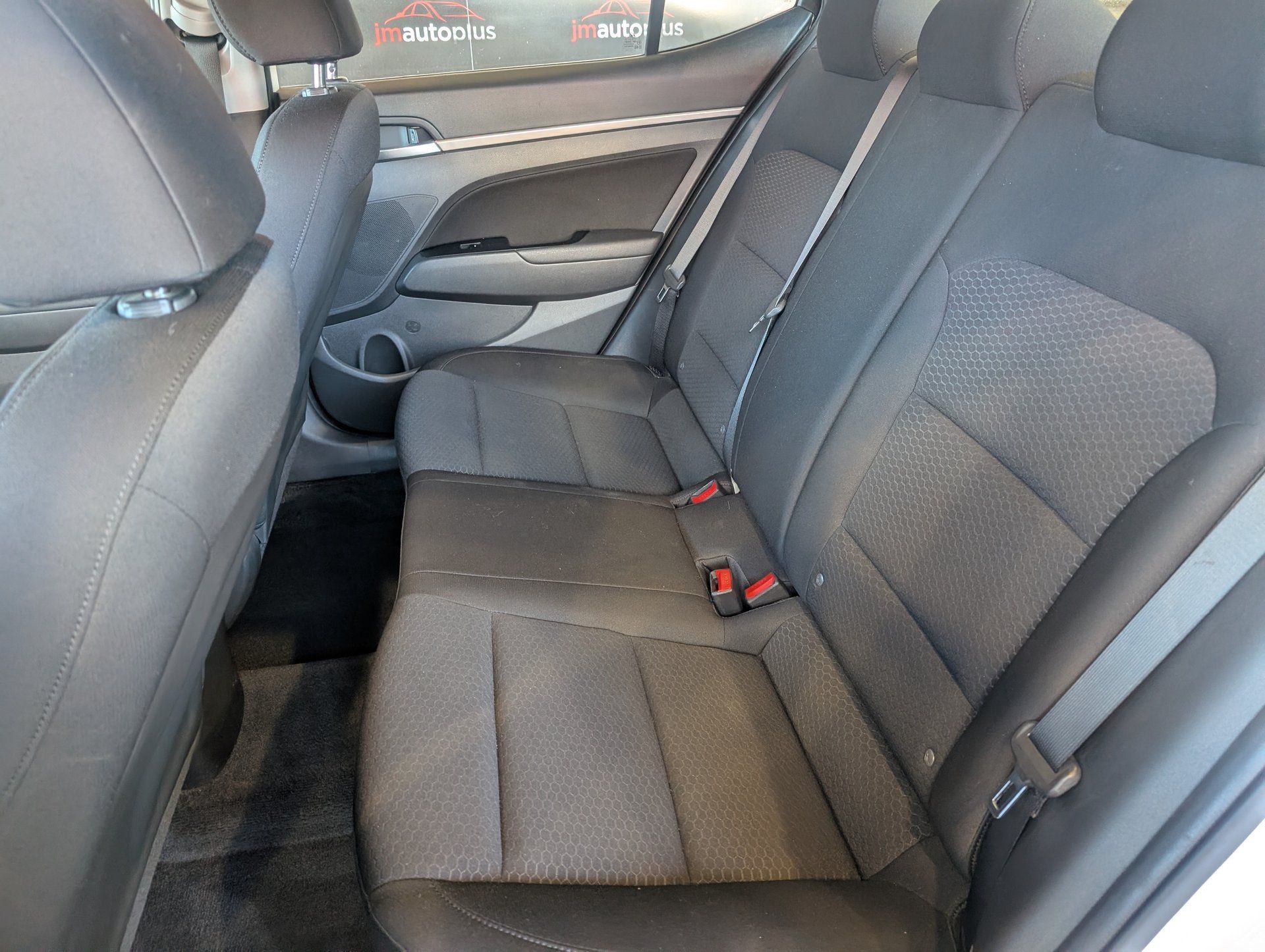 Hyundai Elantra 2020 - Image 25