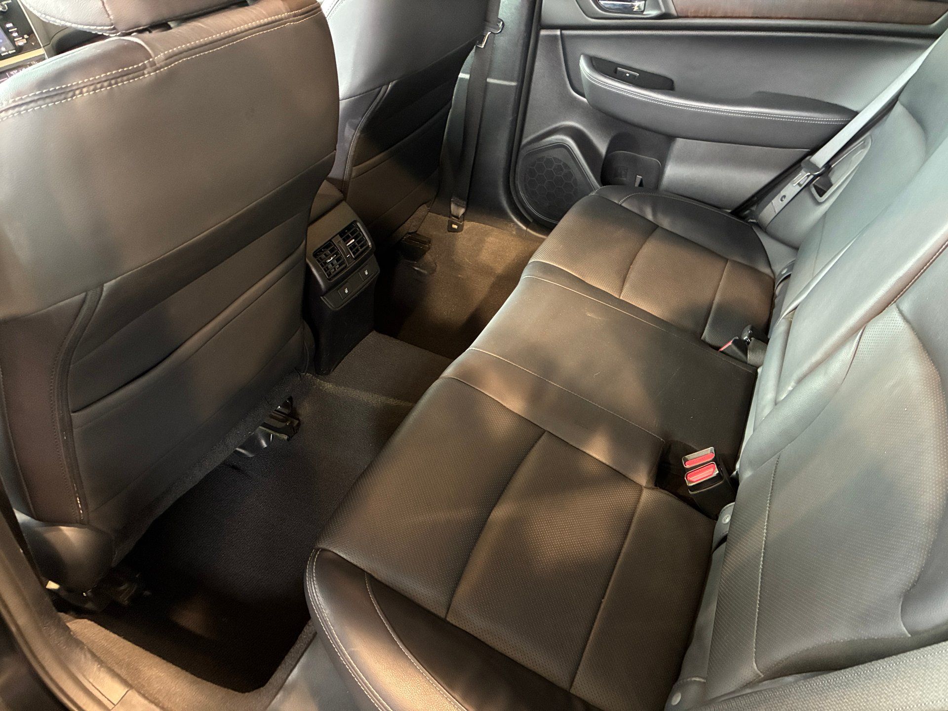 Subaru Outback 2017 - Image 14