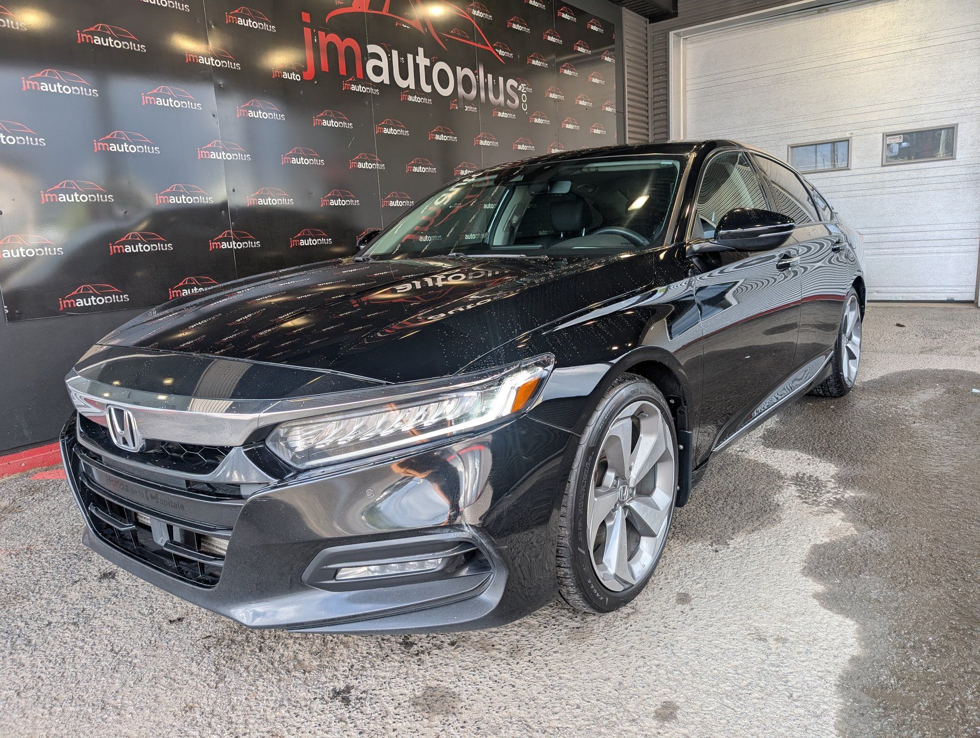 Honda Accord 2018 - Image 1