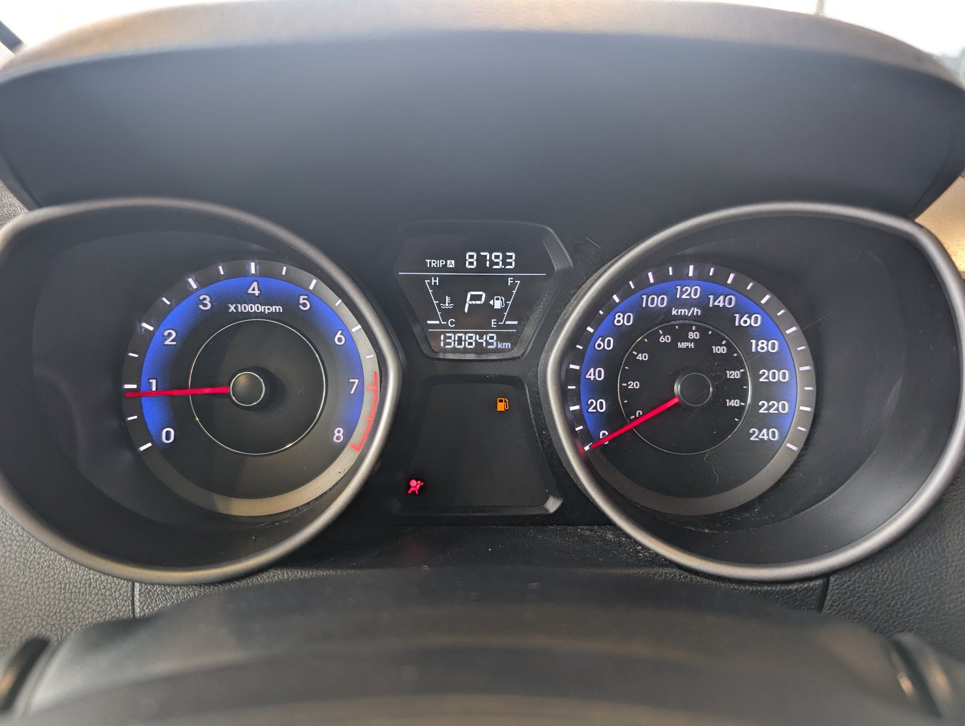 Hyundai Elantra 2015 - Image 19