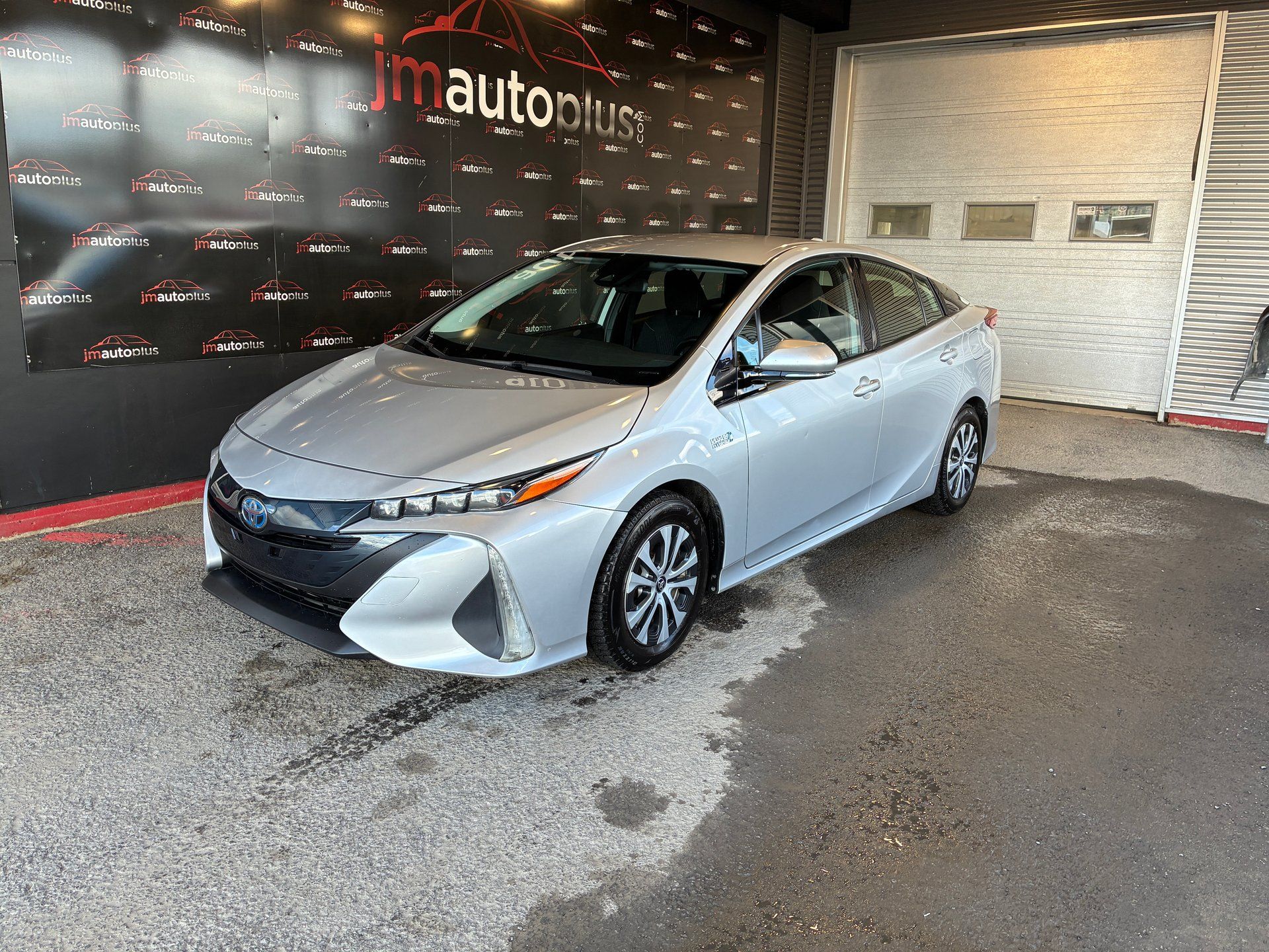 Toyota Prius Prime 2020 - Image 1