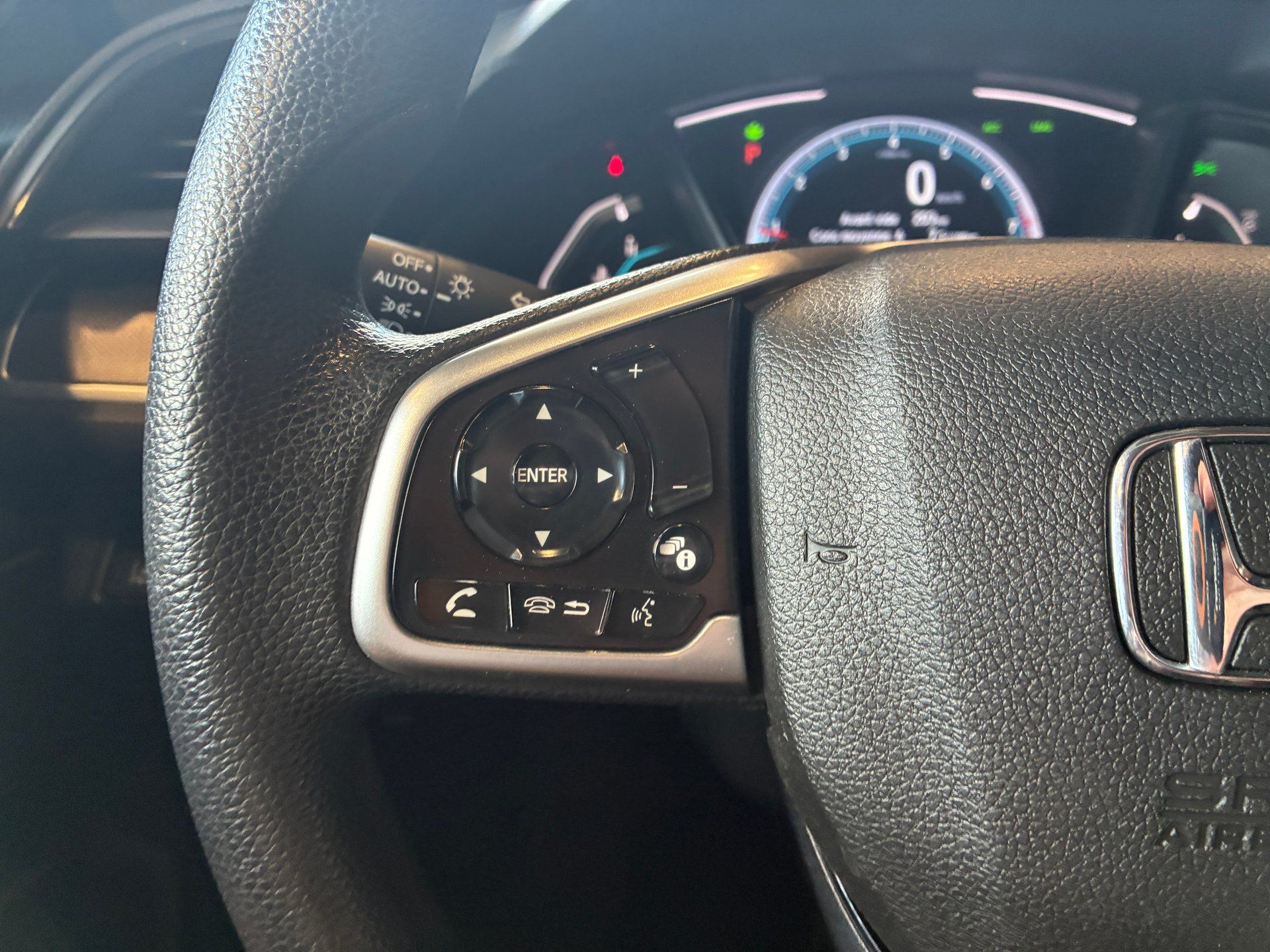 Honda Civic 2021 - Image 10