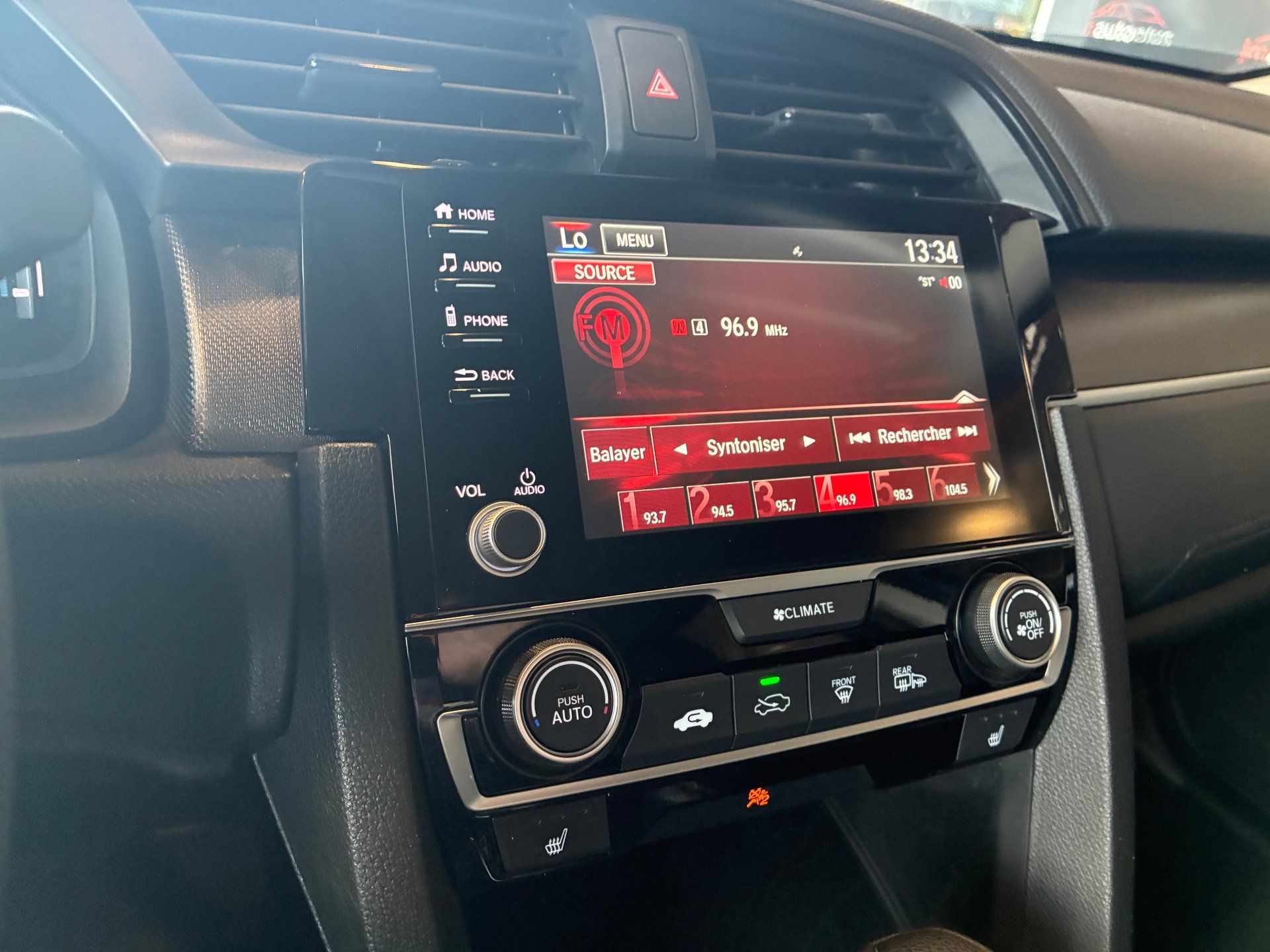 Honda Civic 2021 - Image 9
