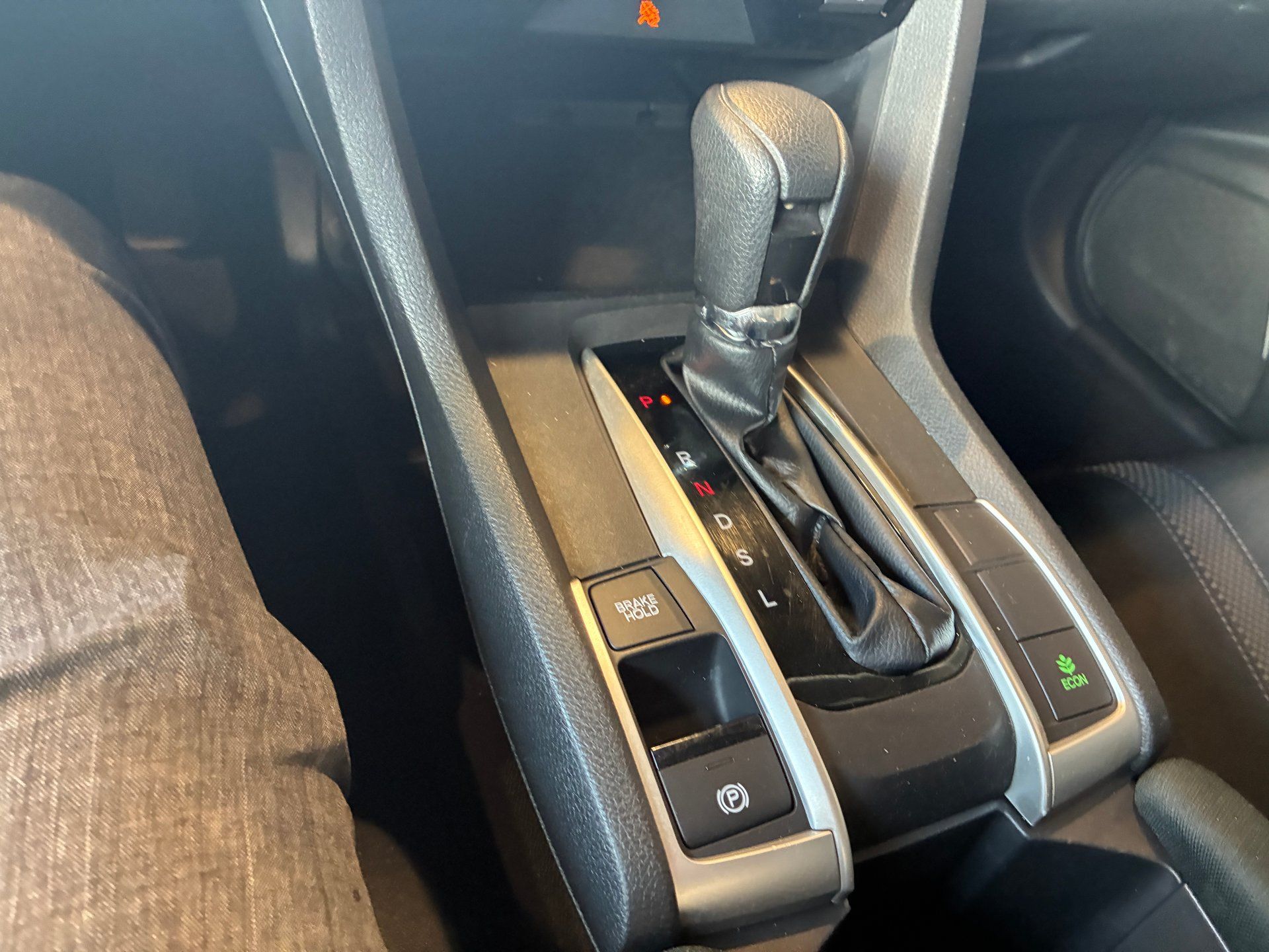 Honda Civic 2021 - Image 13