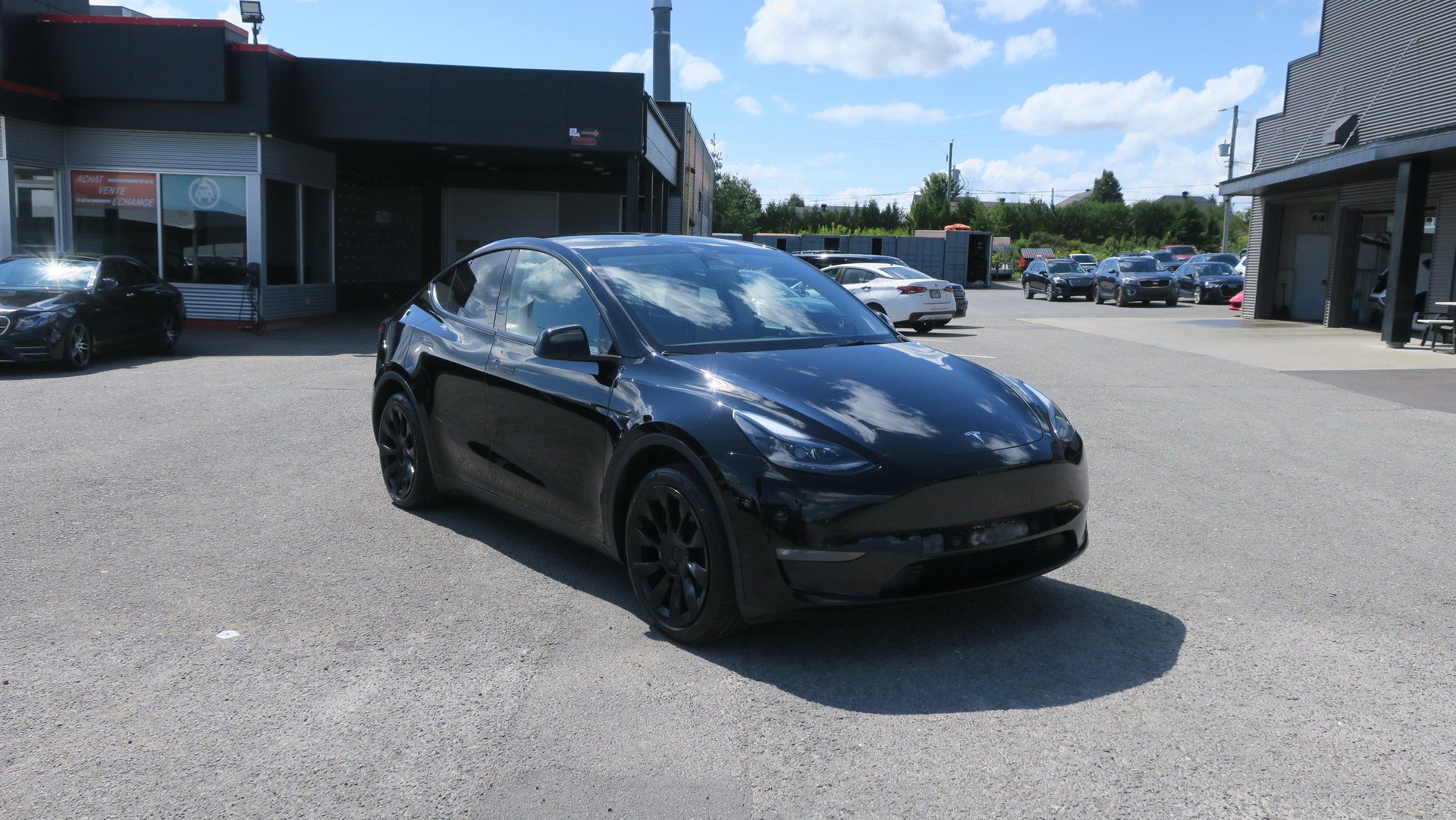 Tesla Model Y 2024 - Image 3