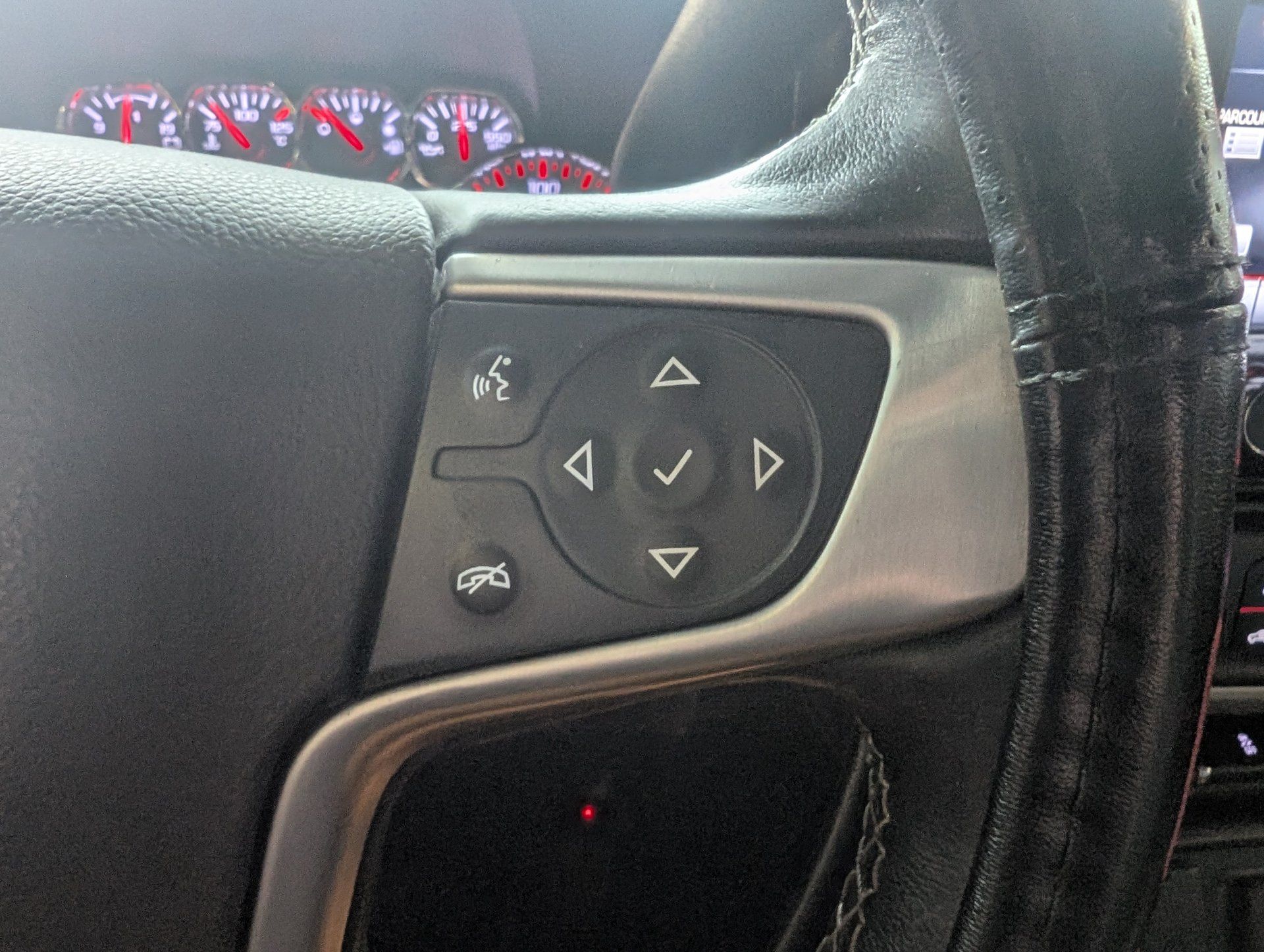 GMC Sierra 1500 2015 - Image 18