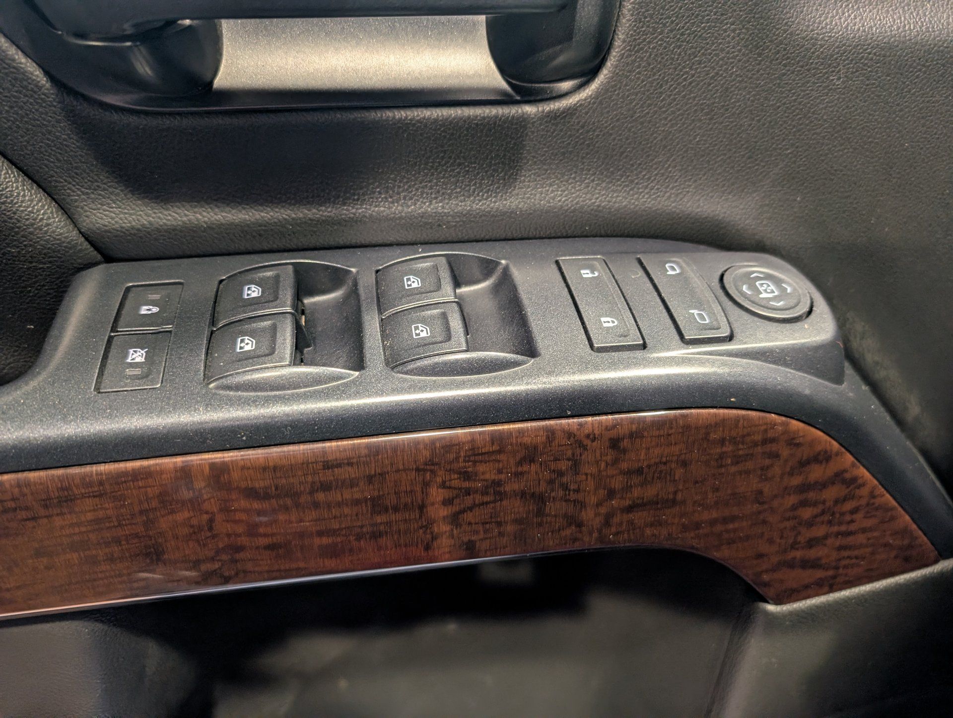 GMC Sierra 1500 2015 - Image 15