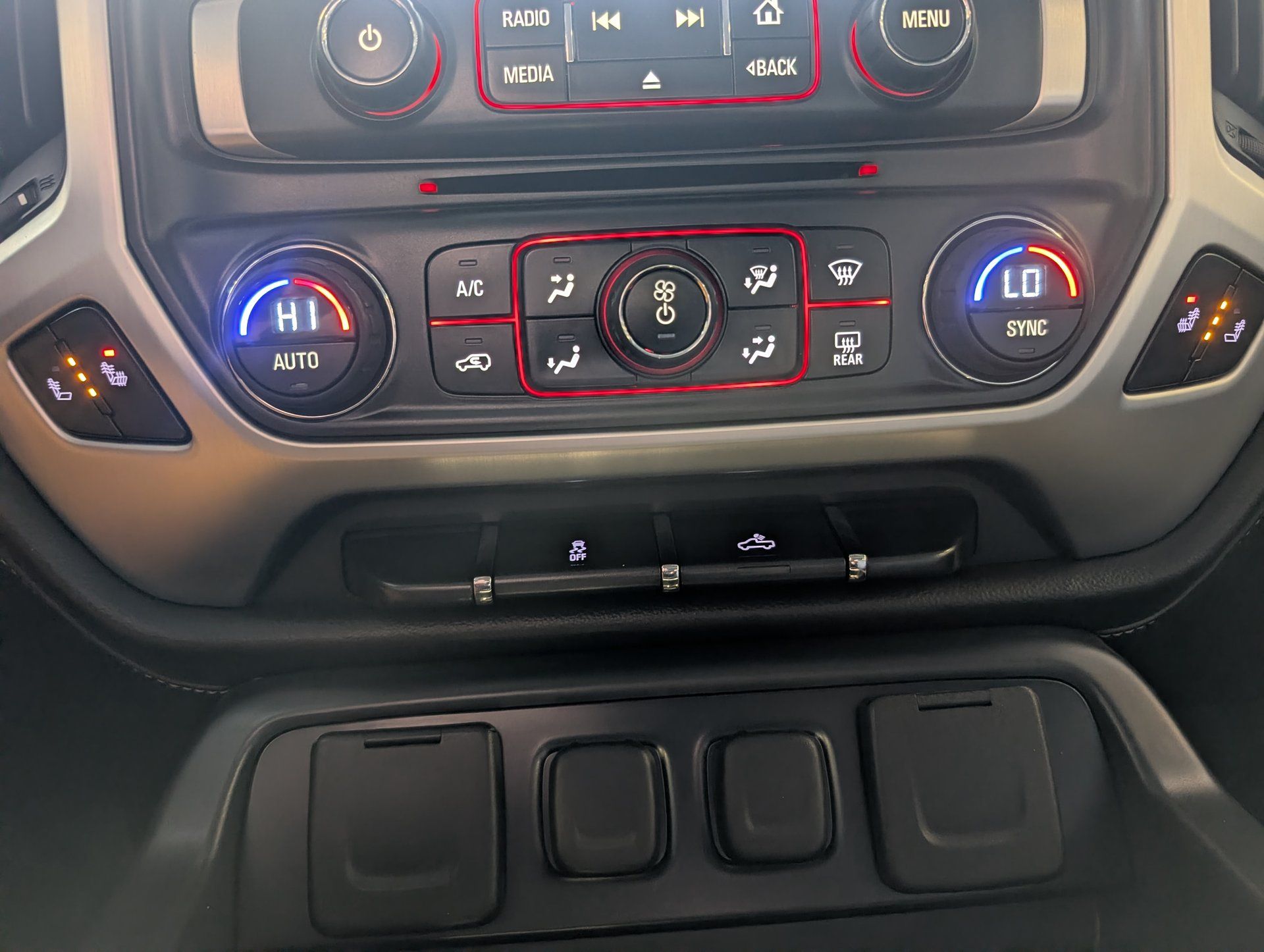GMC Sierra 1500 2015 - Image 23