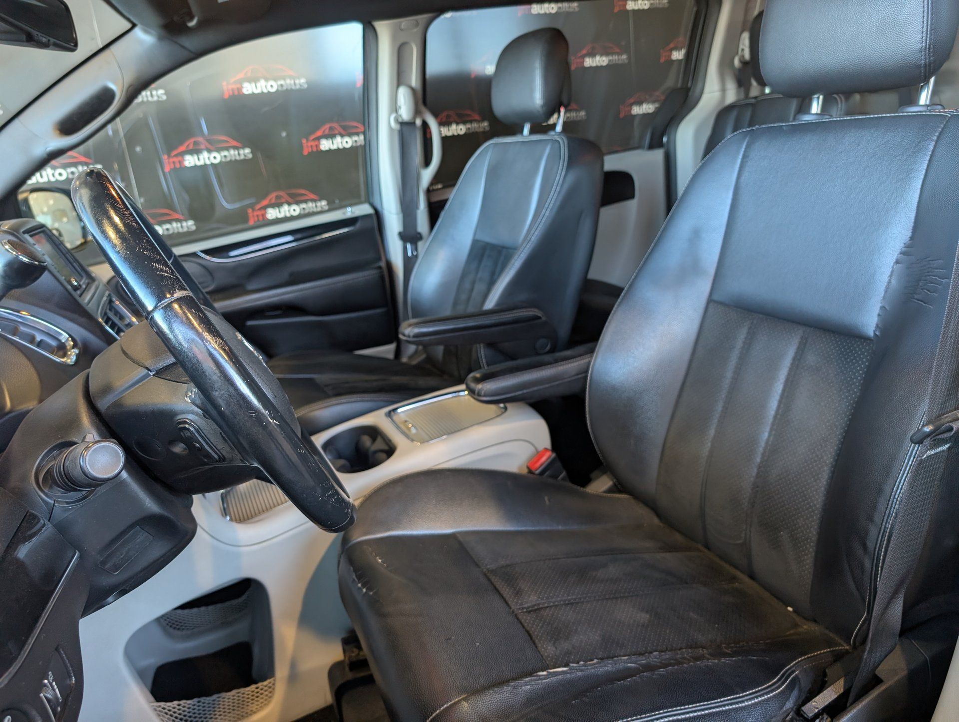 Dodge Grand Caravan 2017 - Image 13