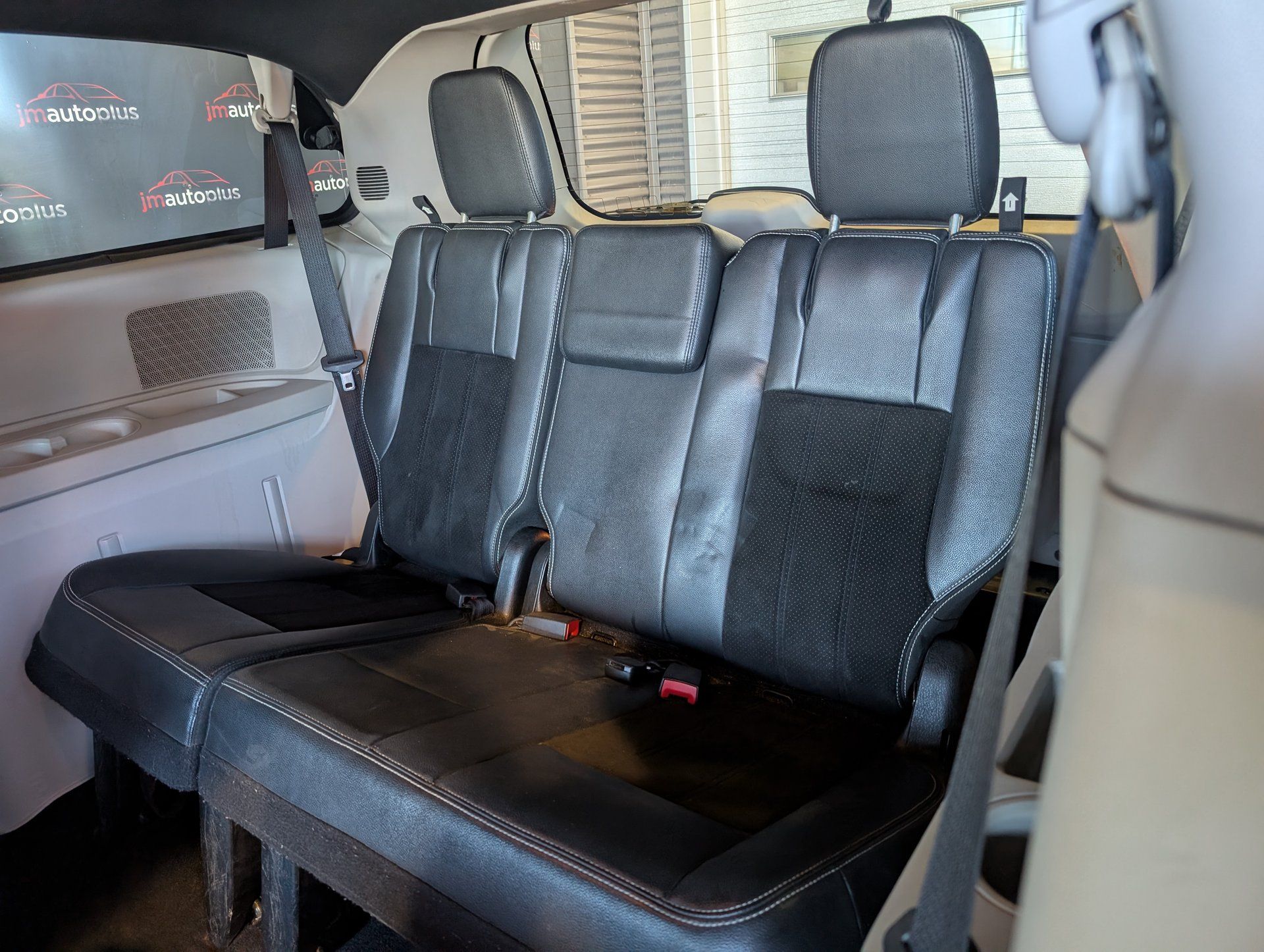 Dodge Grand Caravan 2017 - Image 26