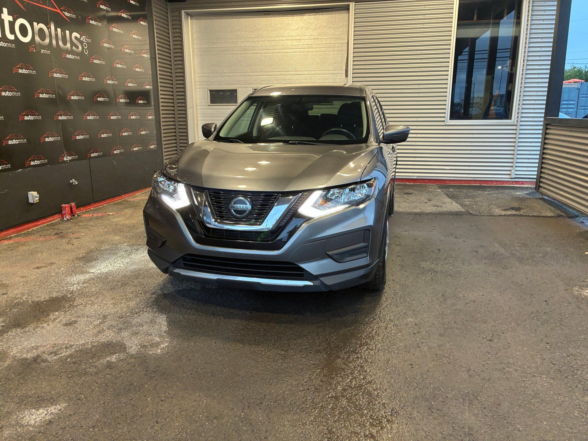 Nissan Rogue 2019 - Image 2