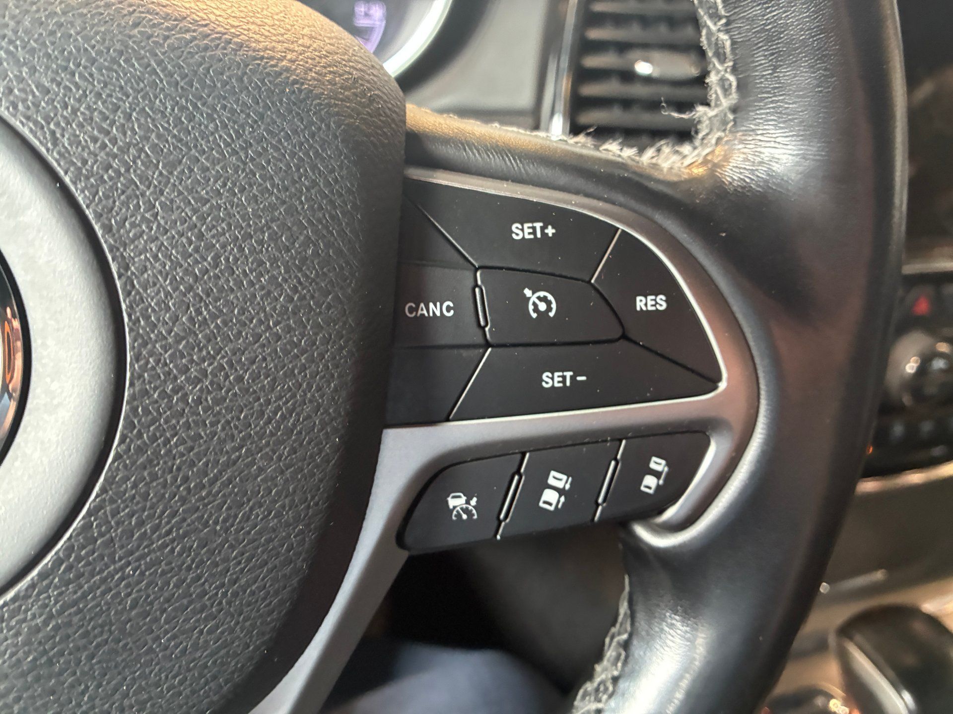 Jeep Grand Cherokee 2021 - Image 16