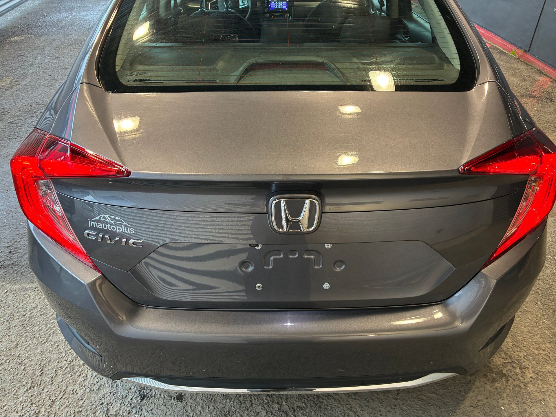 Honda Civic 2020 - Image 8
