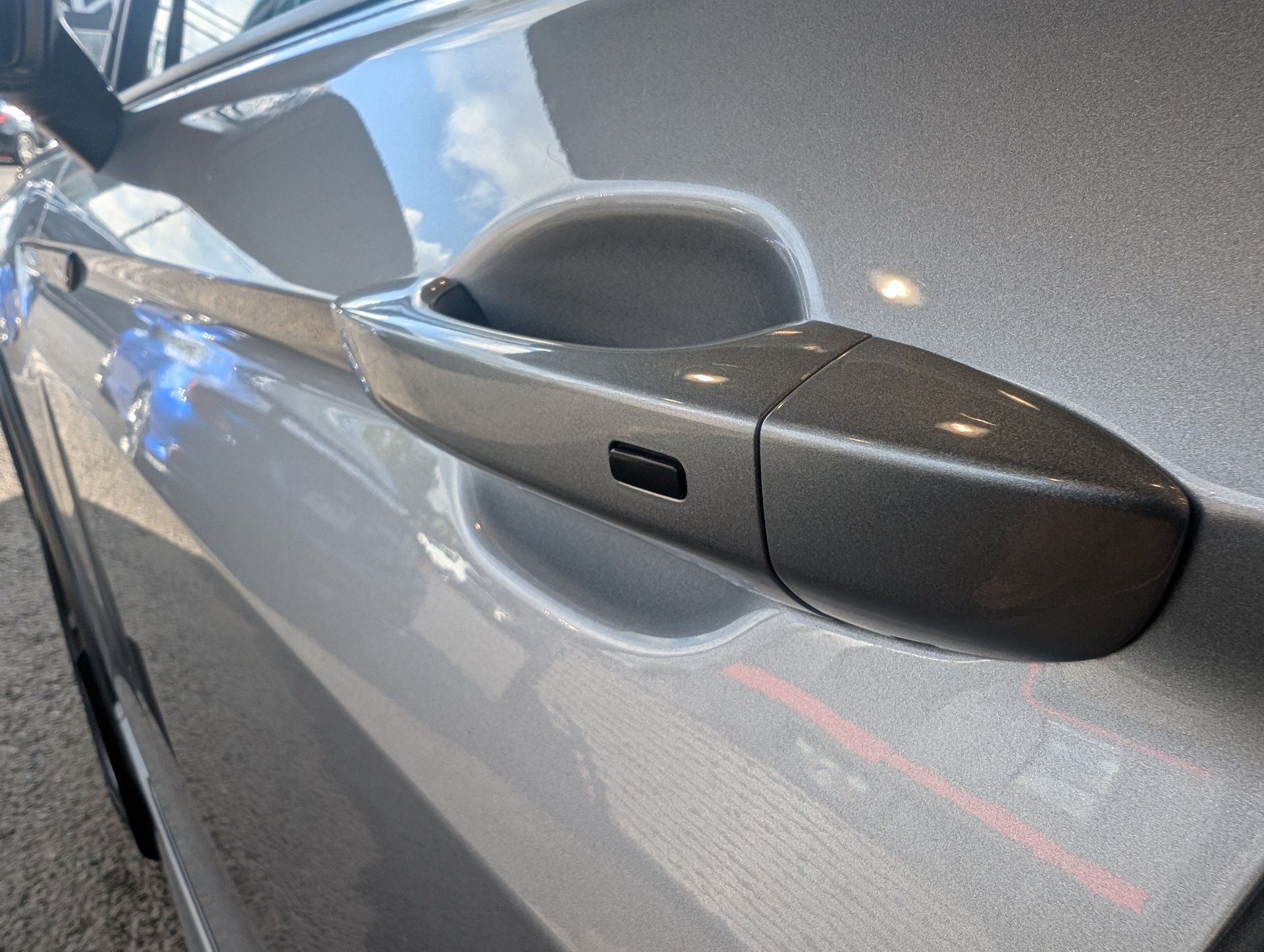 Volkswagen Tiguan 2022 - Image 12