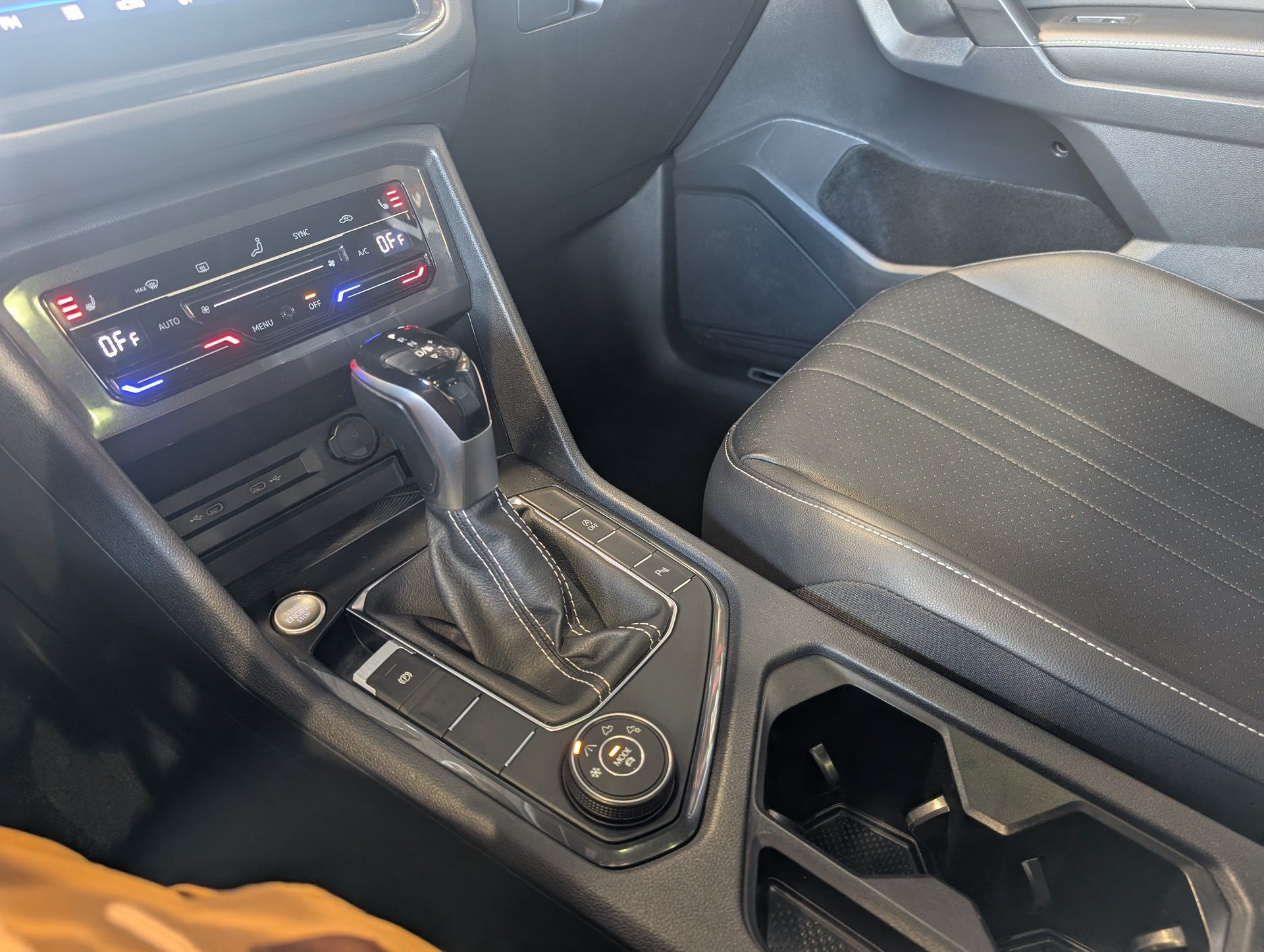 Volkswagen Tiguan 2022 - Image 26