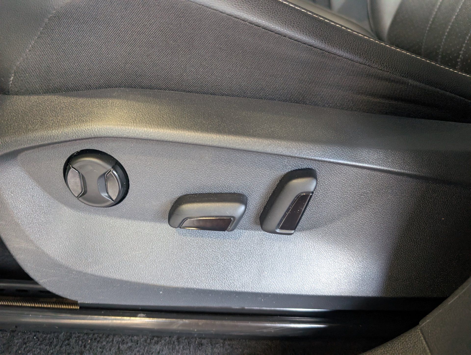 Volkswagen Tiguan 2022 - Image 16