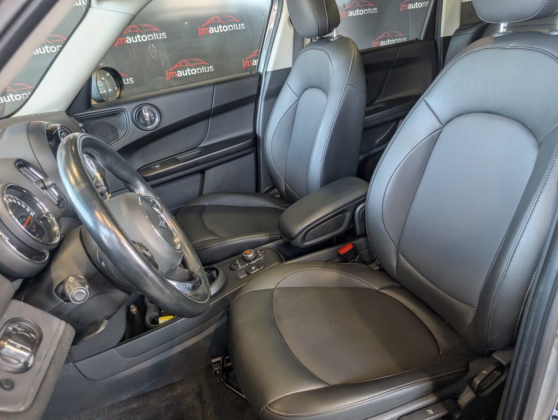 Mini Countryman 2019 - Image 14