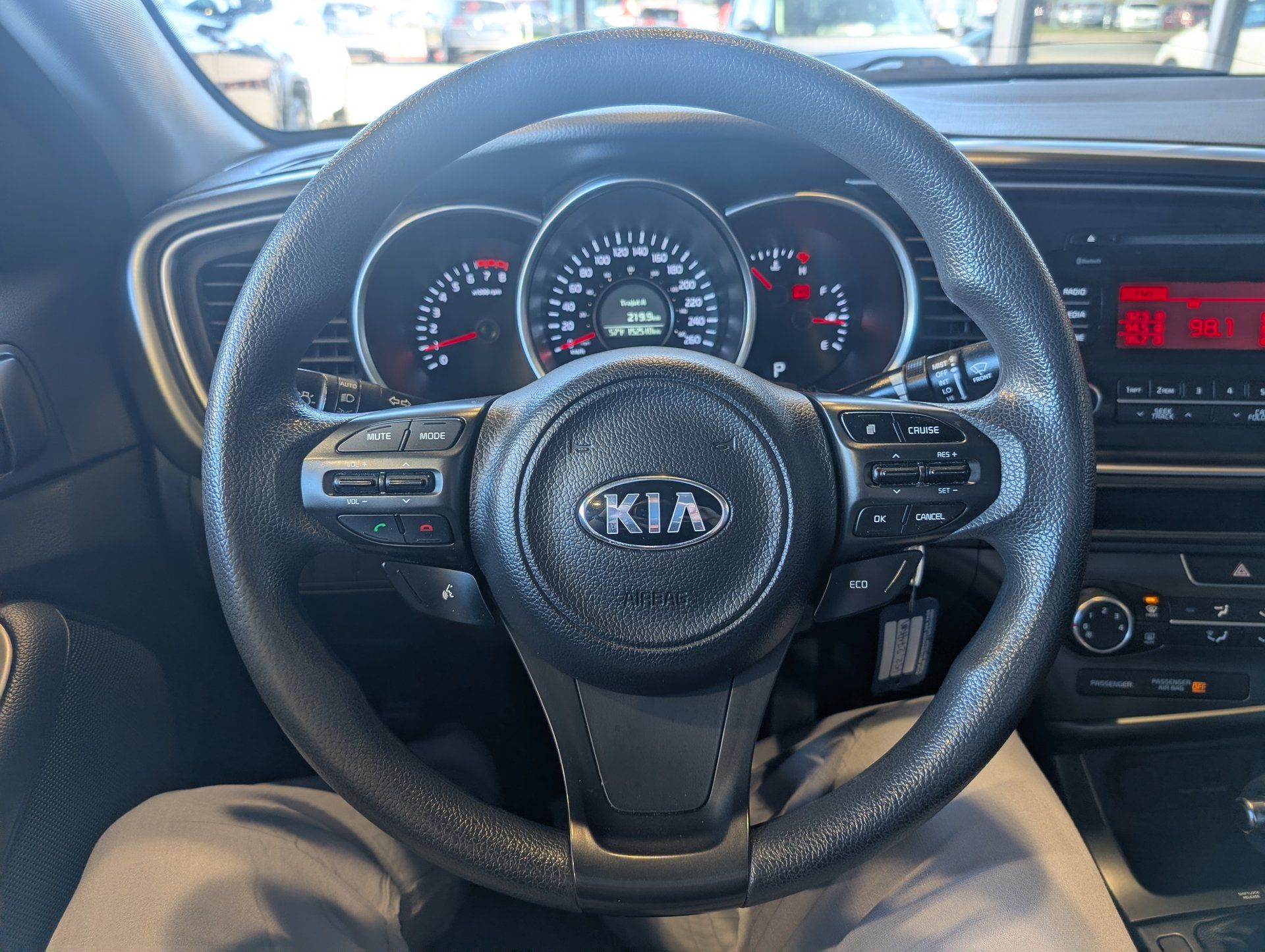 Kia Optima 2015 - Image 16