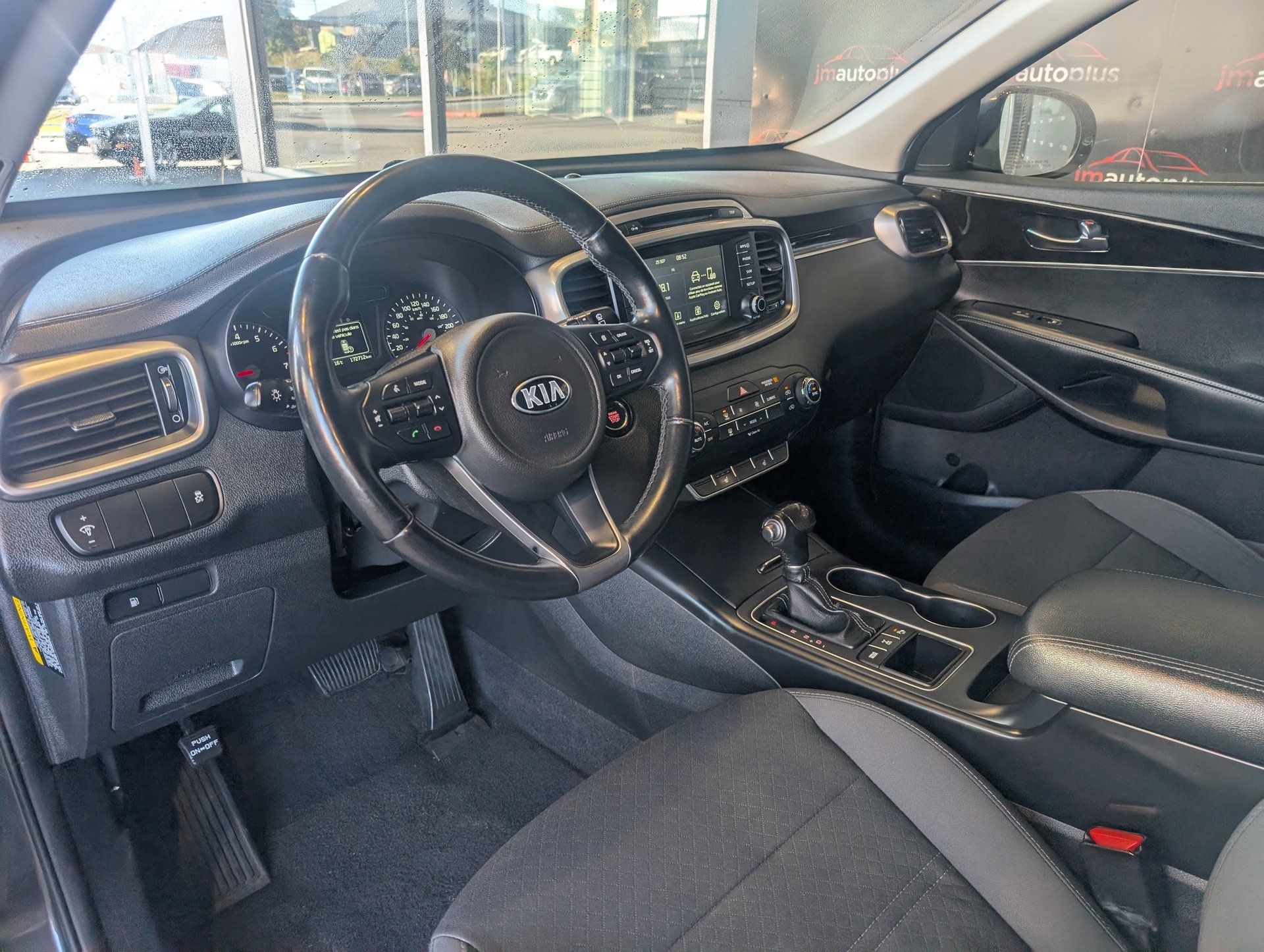 Kia Sorento 2017 - Image 13