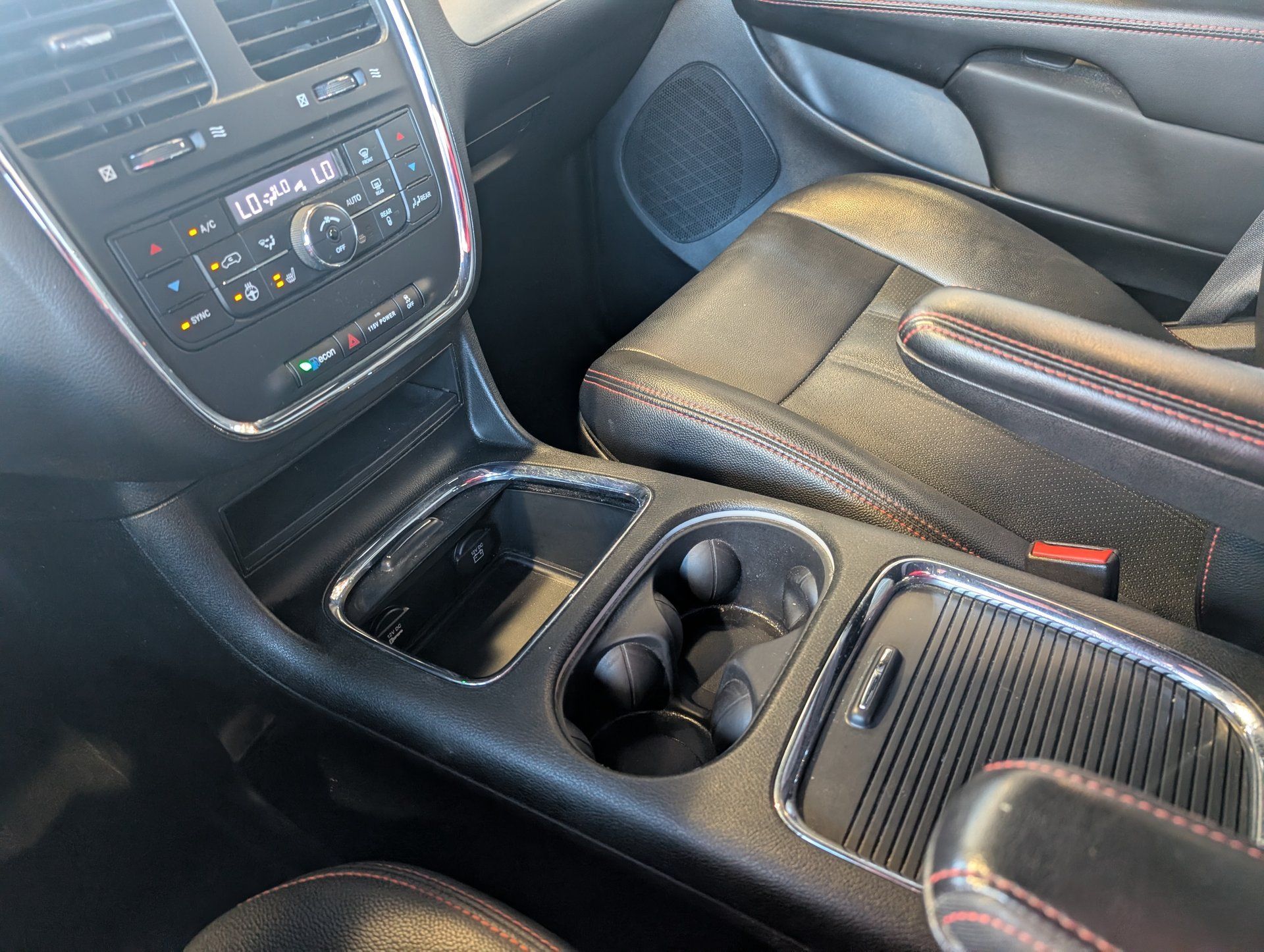 Dodge Grand Caravan 2018 - Image 24