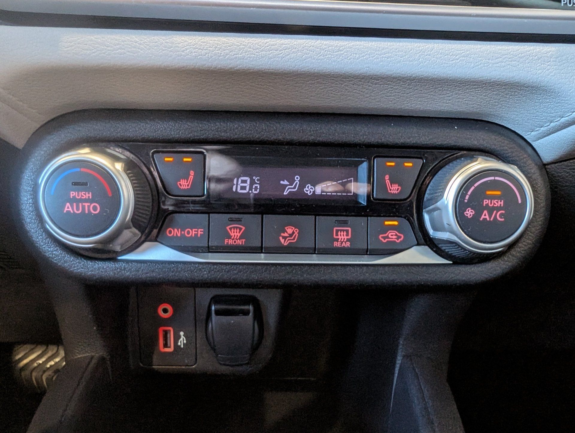 Nissan Versa 2021 - Image 21