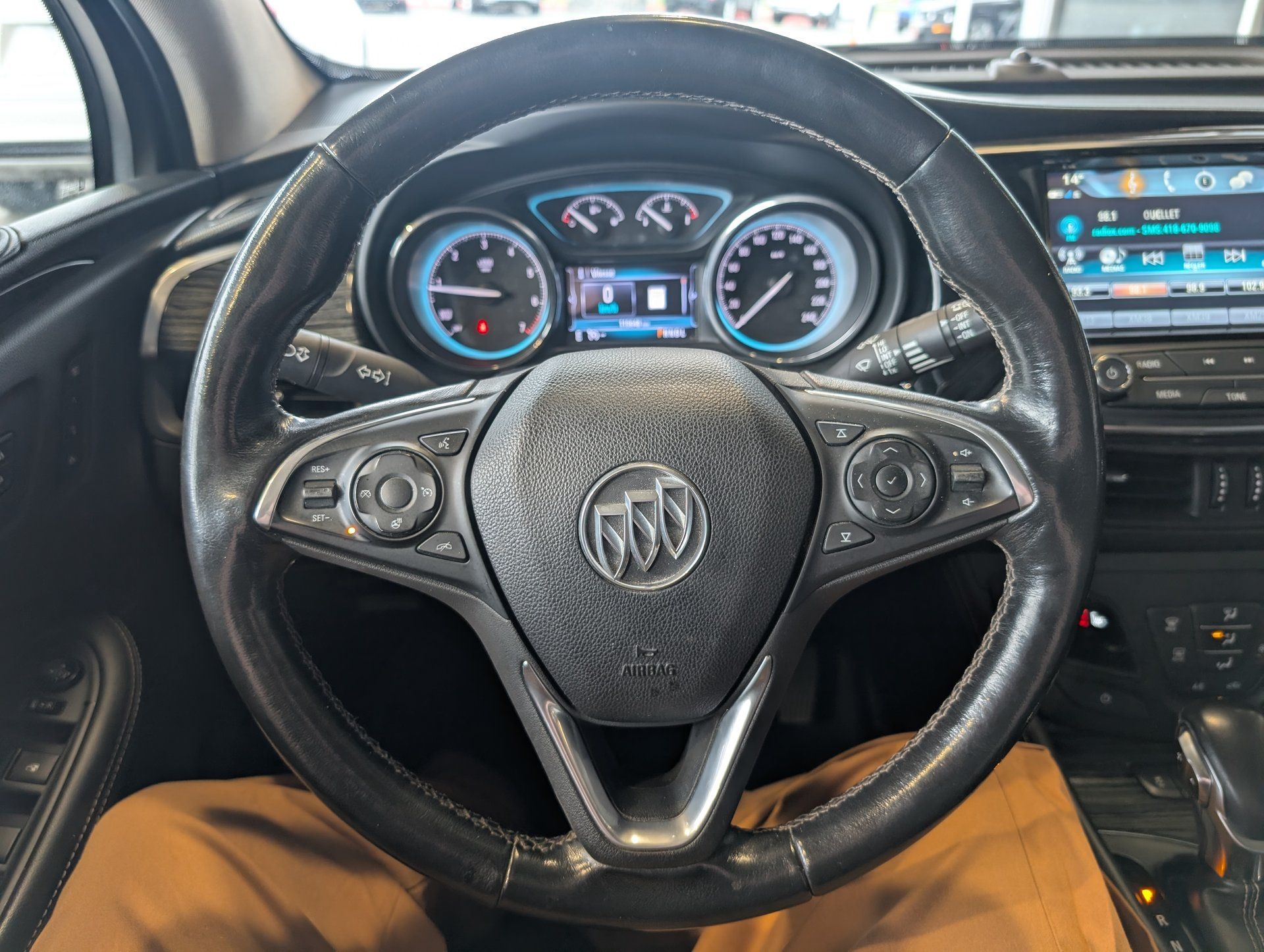 Buick Envision 2017 - Image 17