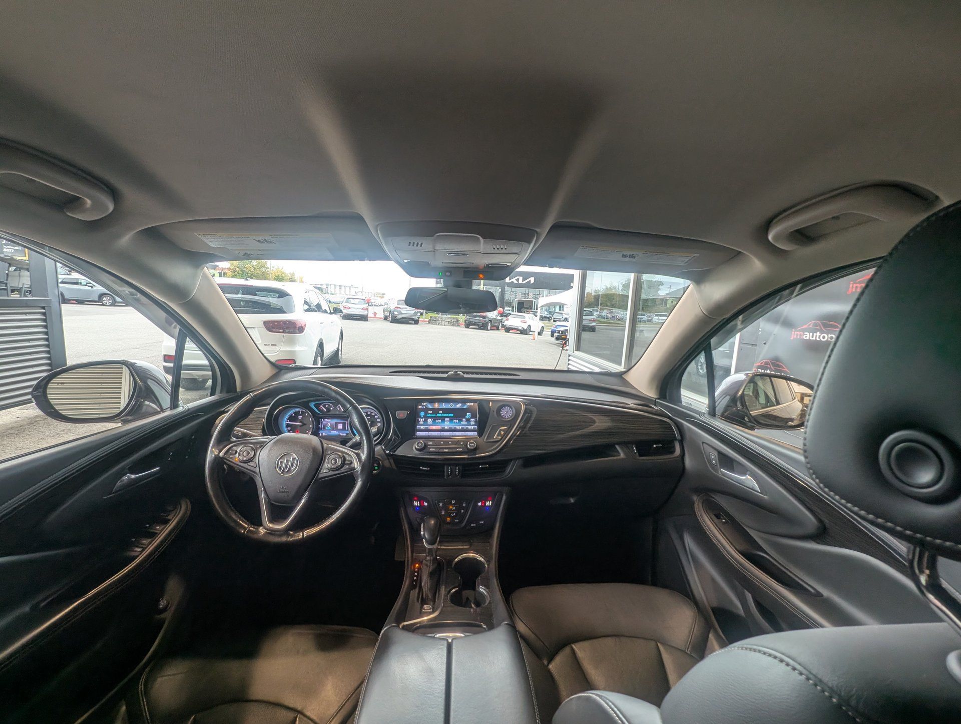 Buick Envision 2017 - Image 27