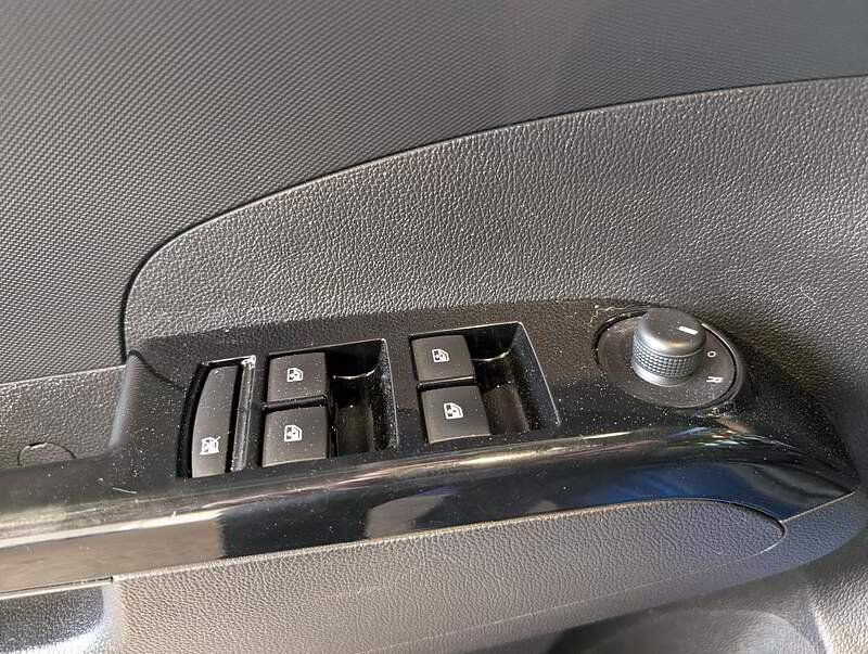 Chevrolet Sonic 2017 - Image 17