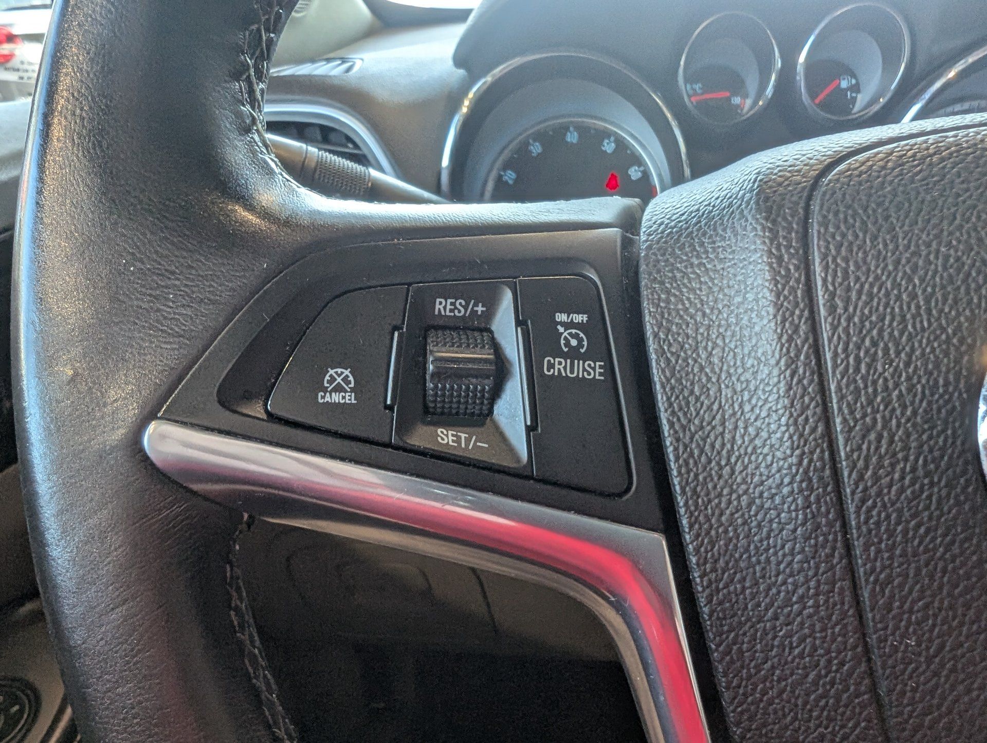 Buick Encore 2014 - Thumbnail 18