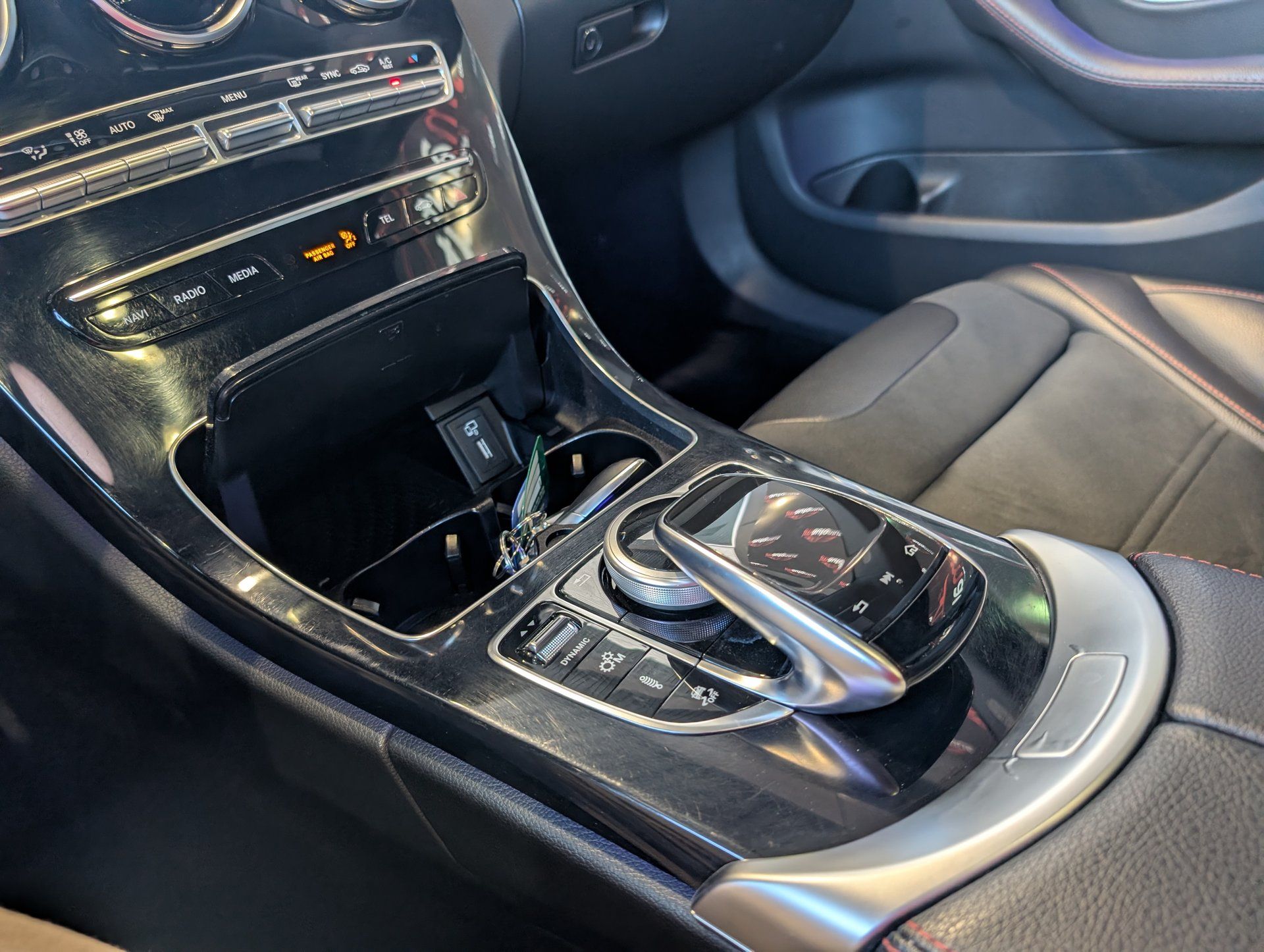 Mercedes-Benz AMG C 43 2019 - Thumbnail 28