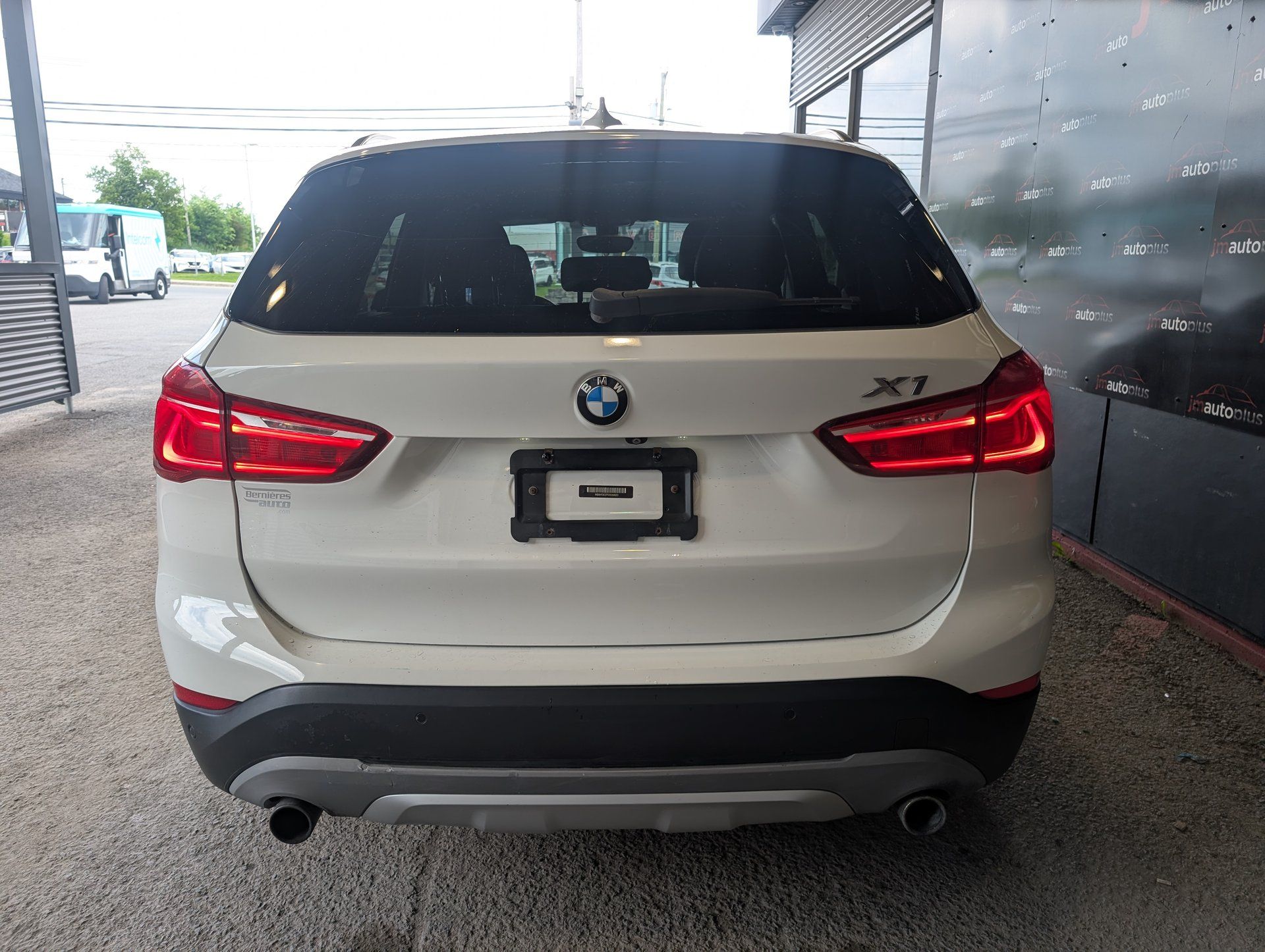 BMW X1 2016 - Thumbnail 9