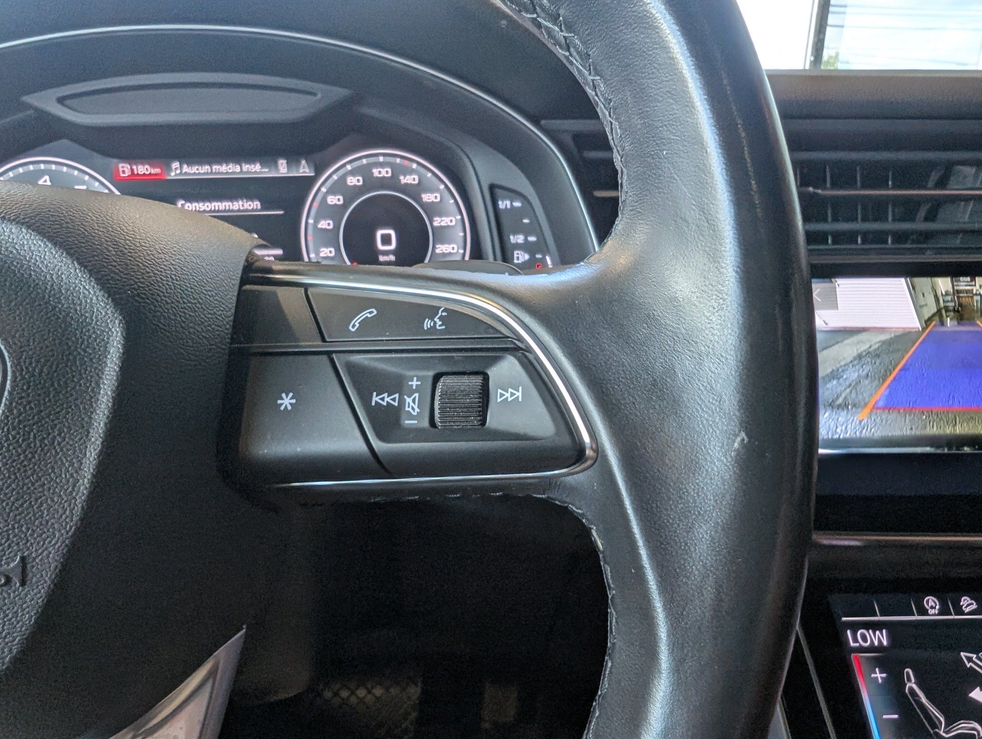 Audi Q7 2022 - Thumbnail 15
