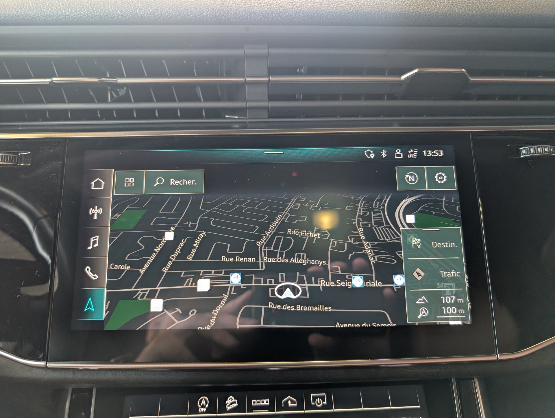Audi Q7 2022 - Thumbnail 17