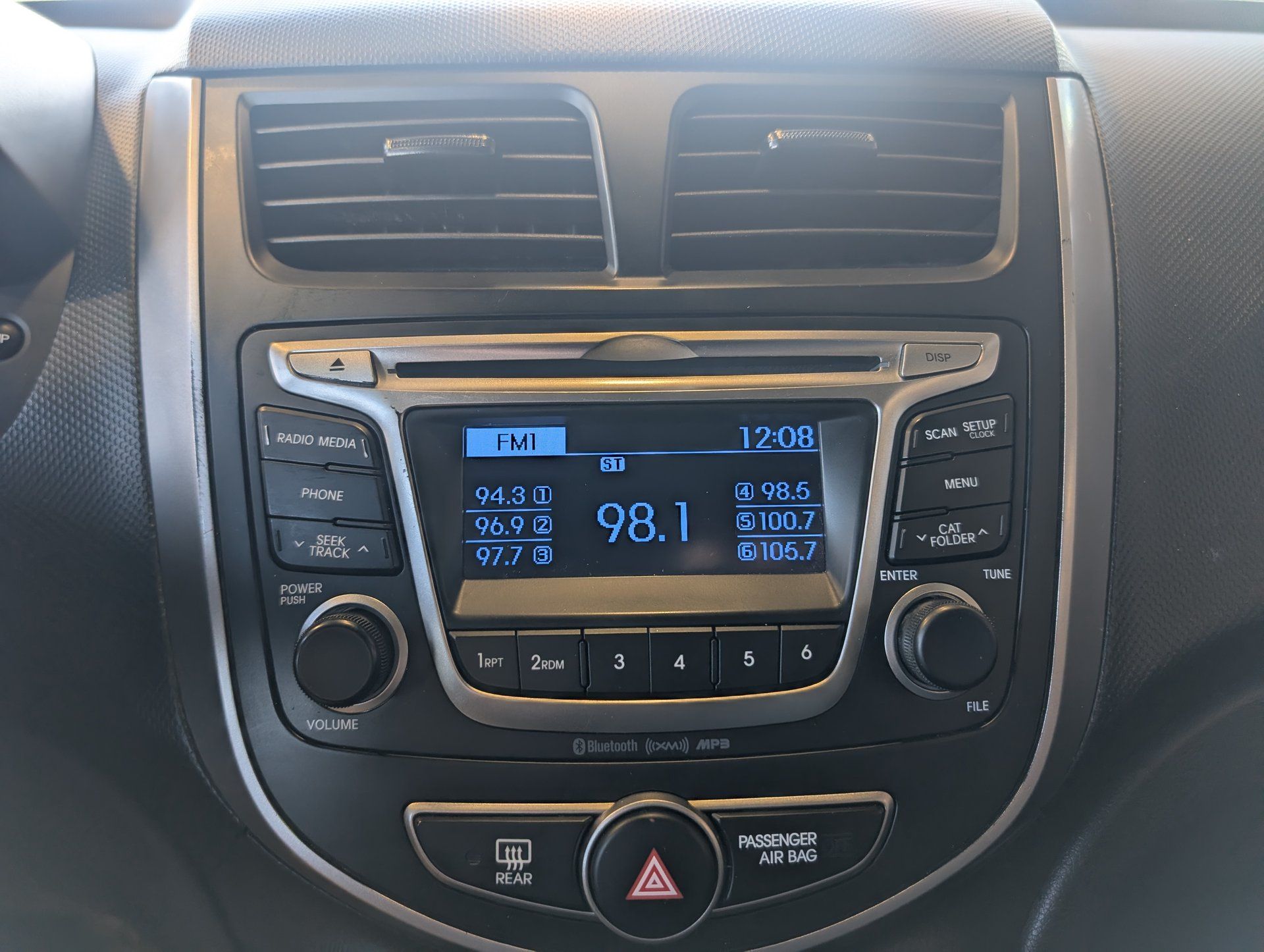 Hyundai Accent 2016 - Thumbnail 20
