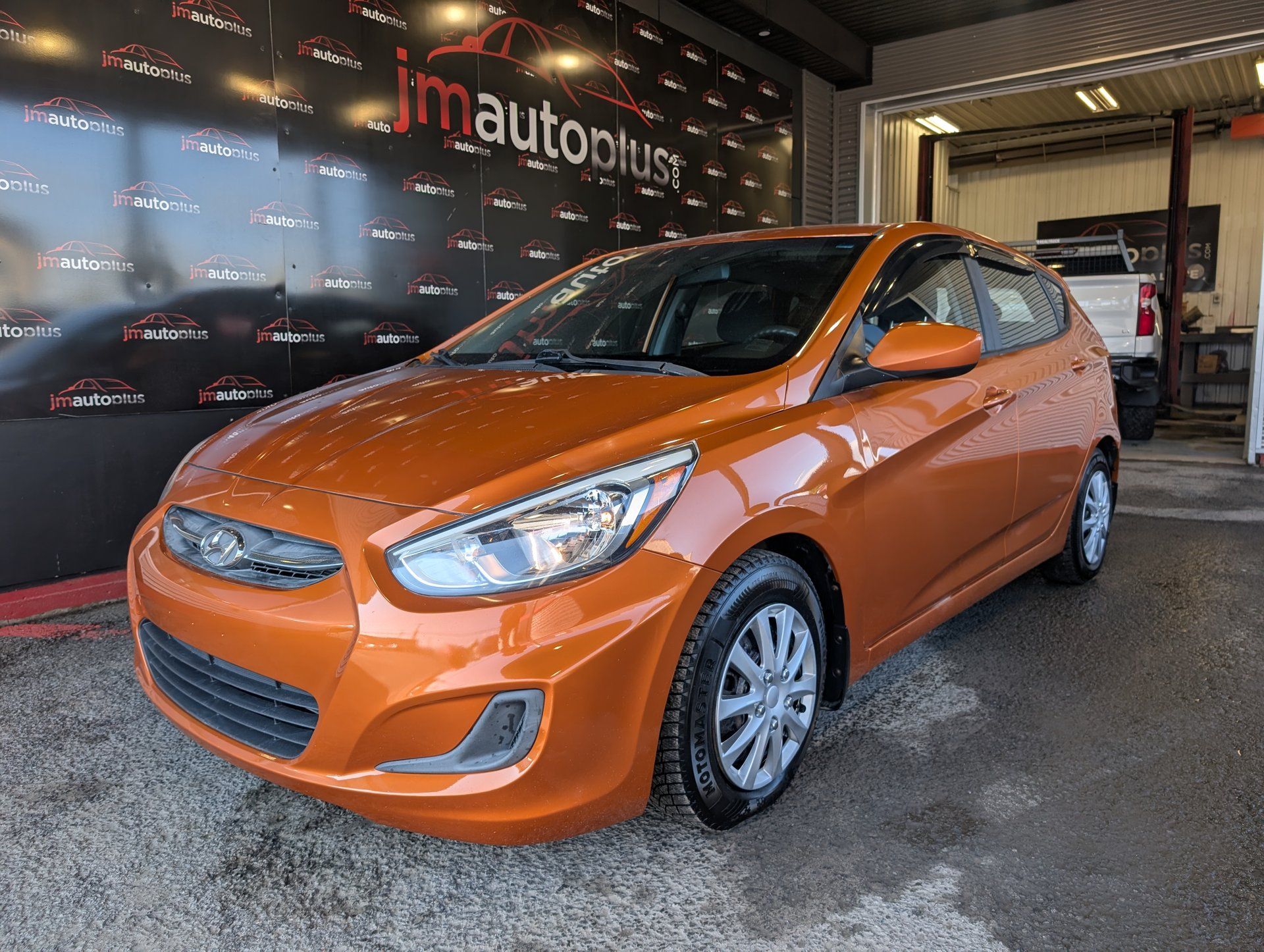 Hyundai Accent 2016 - Thumbnail 1