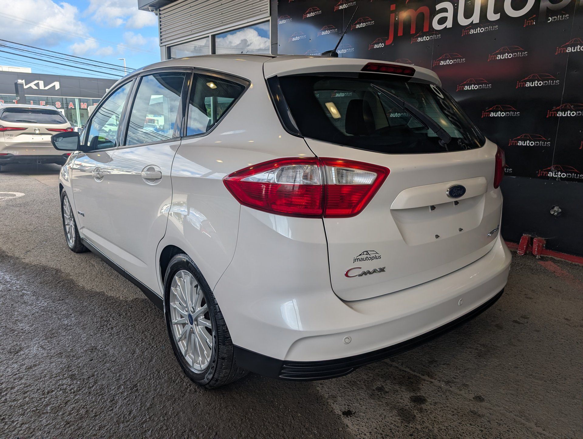 Ford C-Max Hybrid 2016 - Thumbnail 11