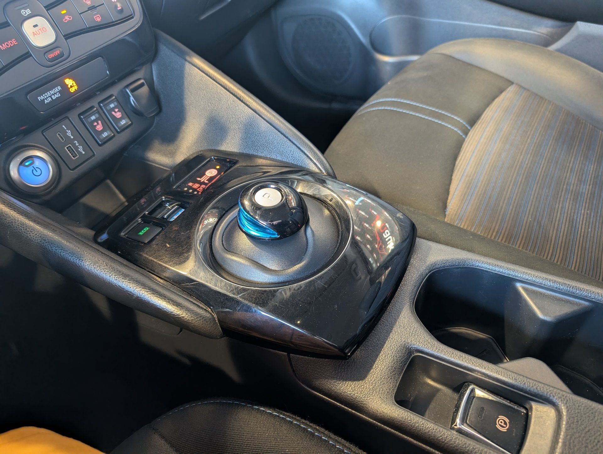 Nissan LEAF 2020 - Thumbnail 26