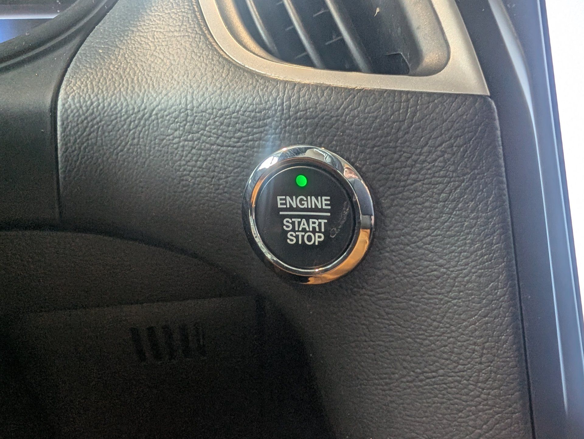 Ford Edge 2023 - Thumbnail 22