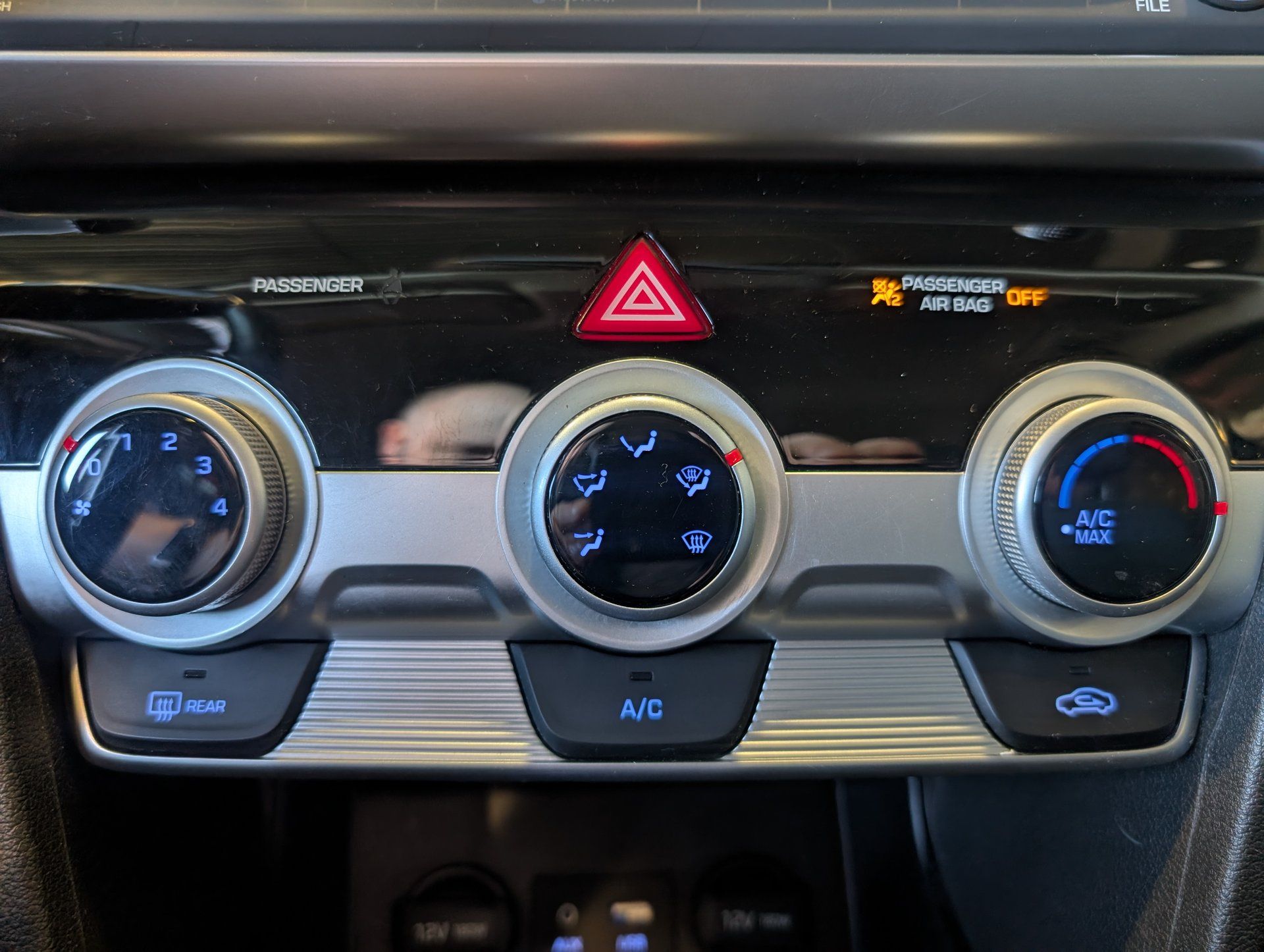 Hyundai Elantra 2019 - Thumbnail 22