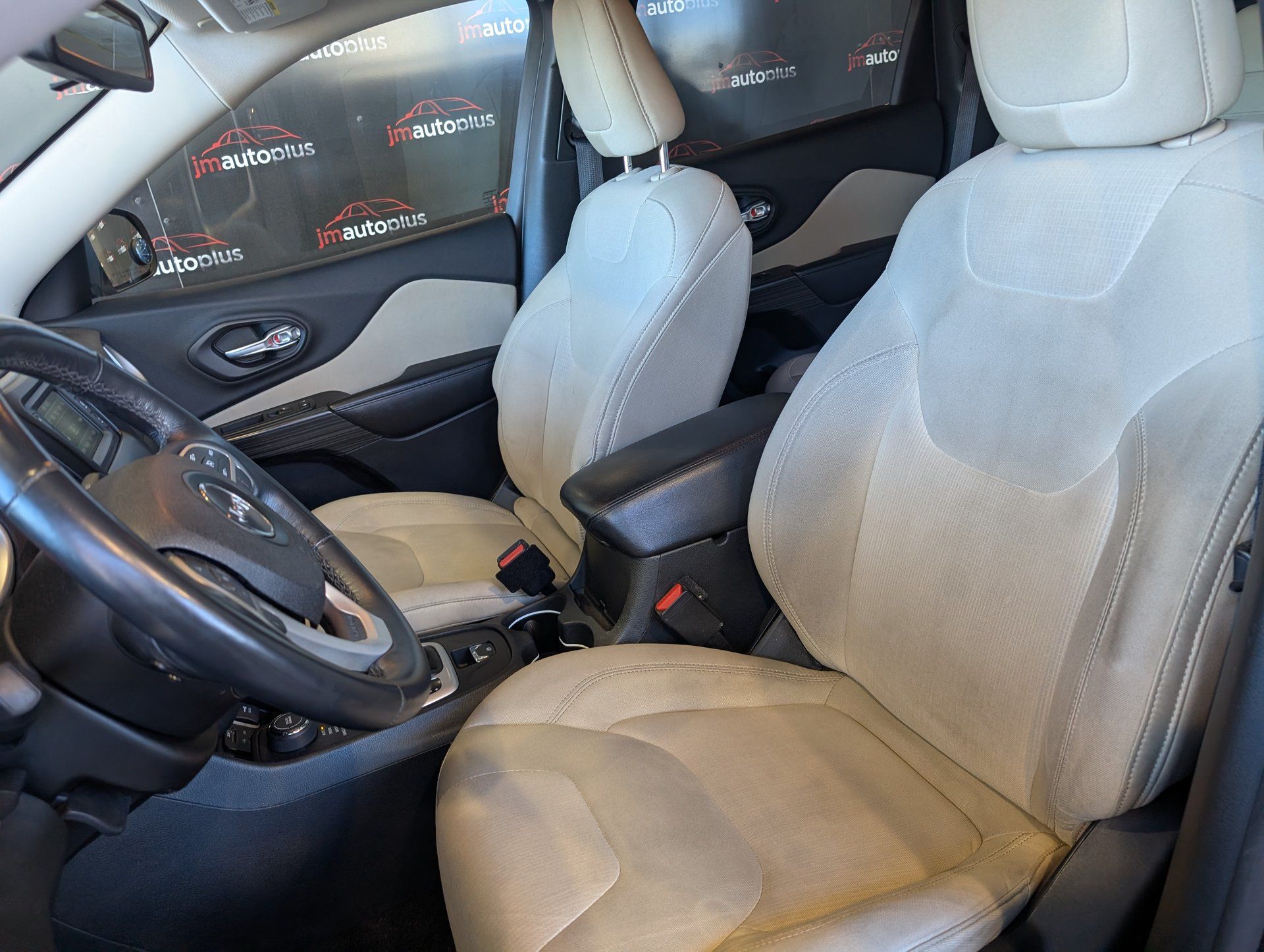 Jeep Cherokee 2015 - Thumbnail 13