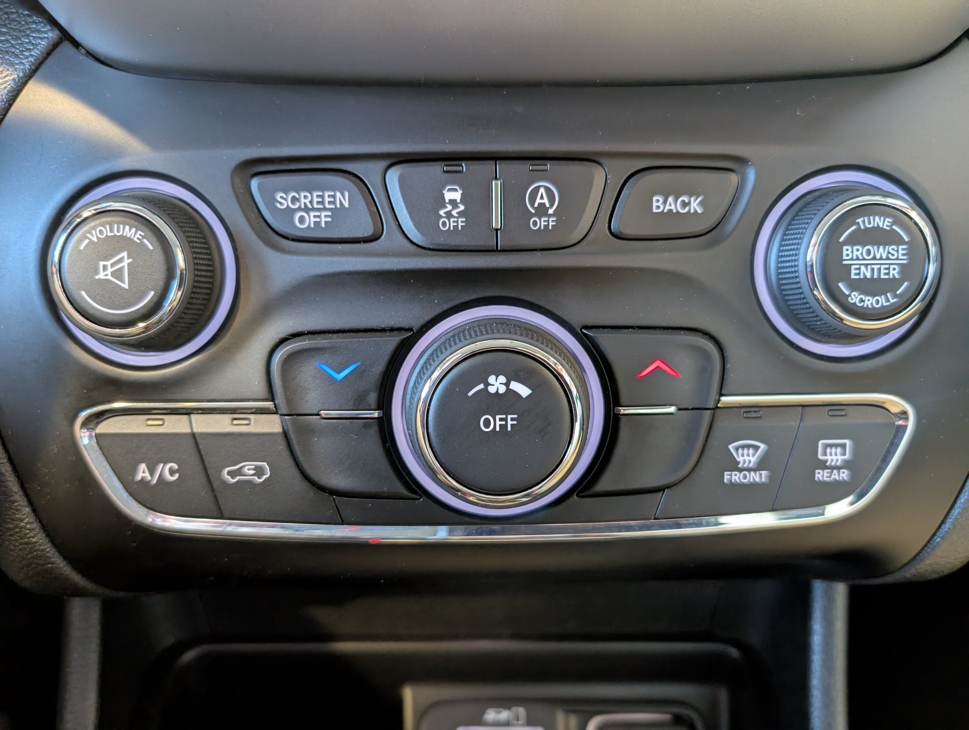 Jeep Cherokee 2015 - Thumbnail 21