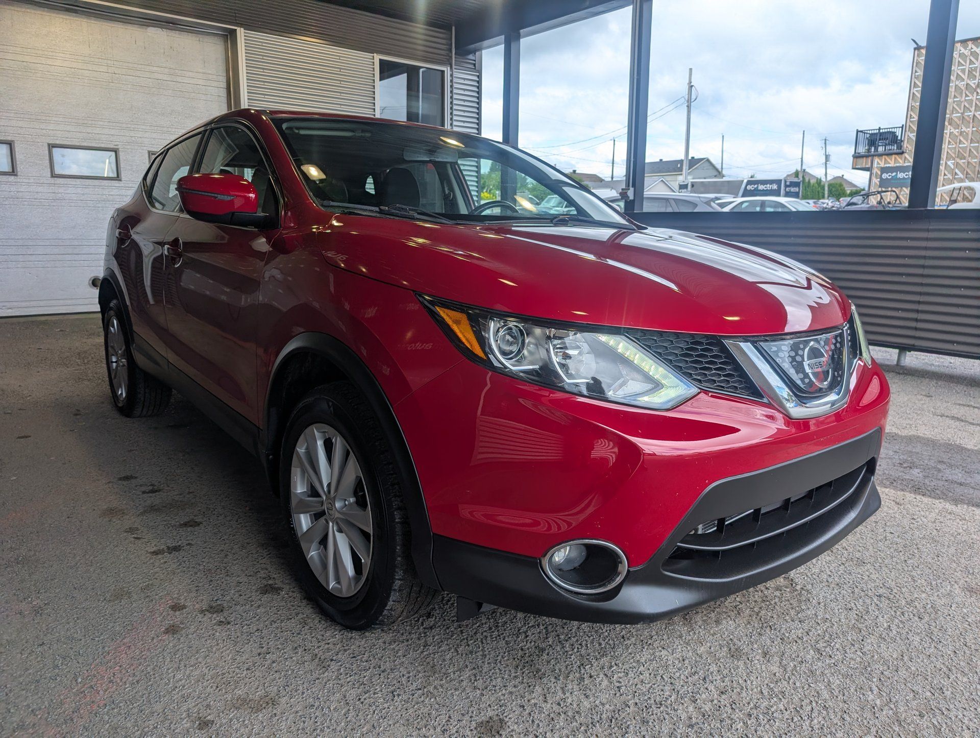 Nissan Qashqai 2018 - Thumbnail 5