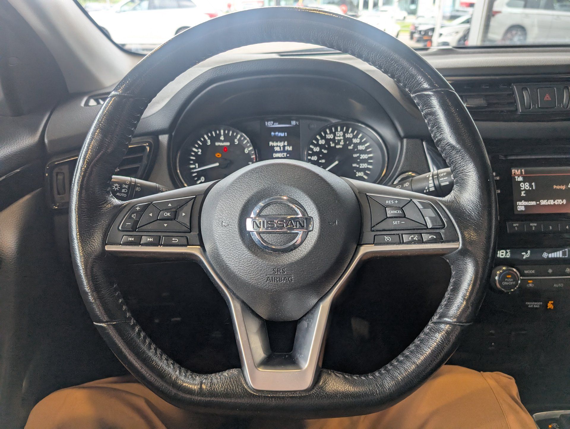 Nissan Qashqai 2018 - Thumbnail 18