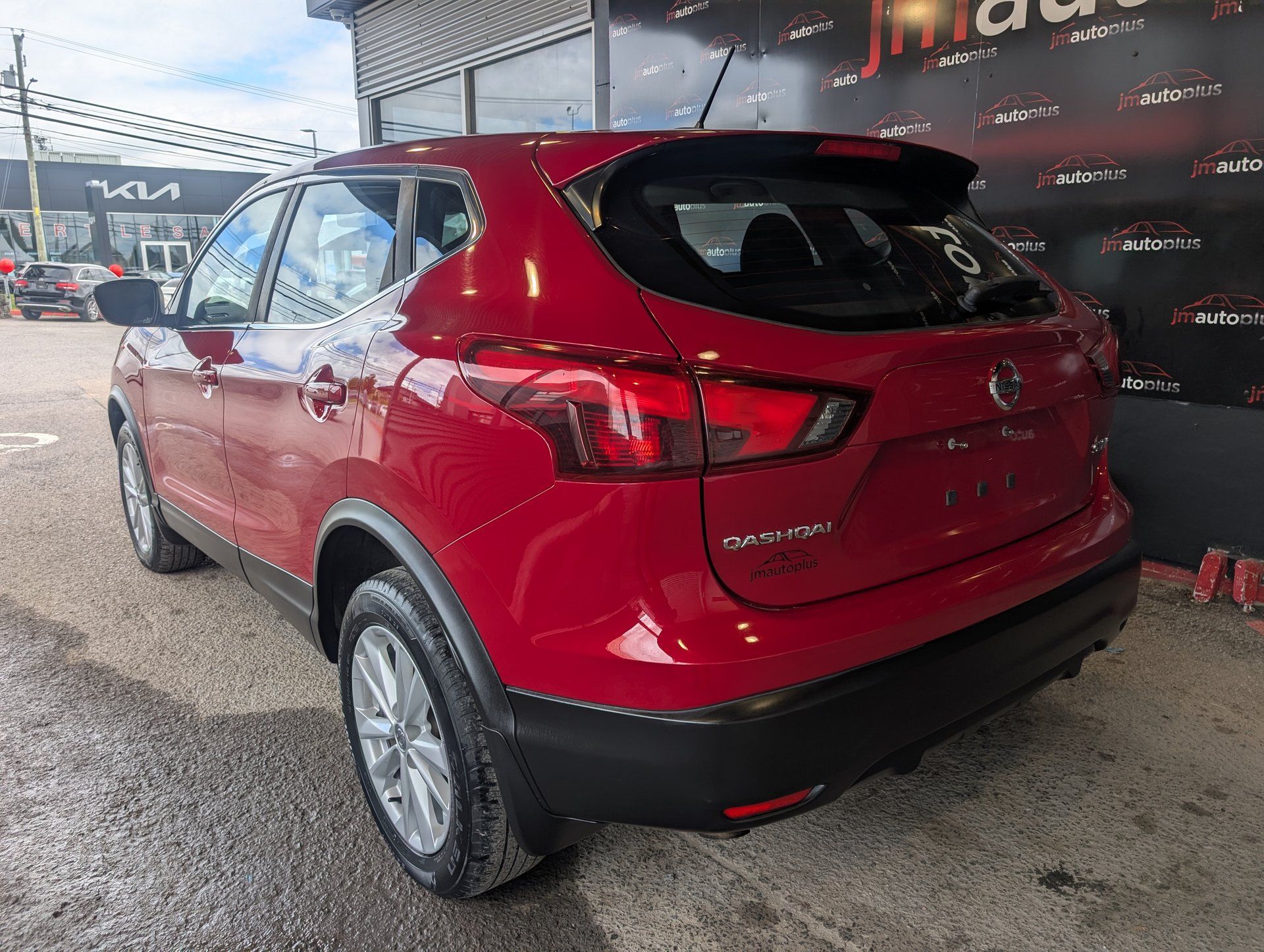 Nissan Qashqai 2018 - Thumbnail 11